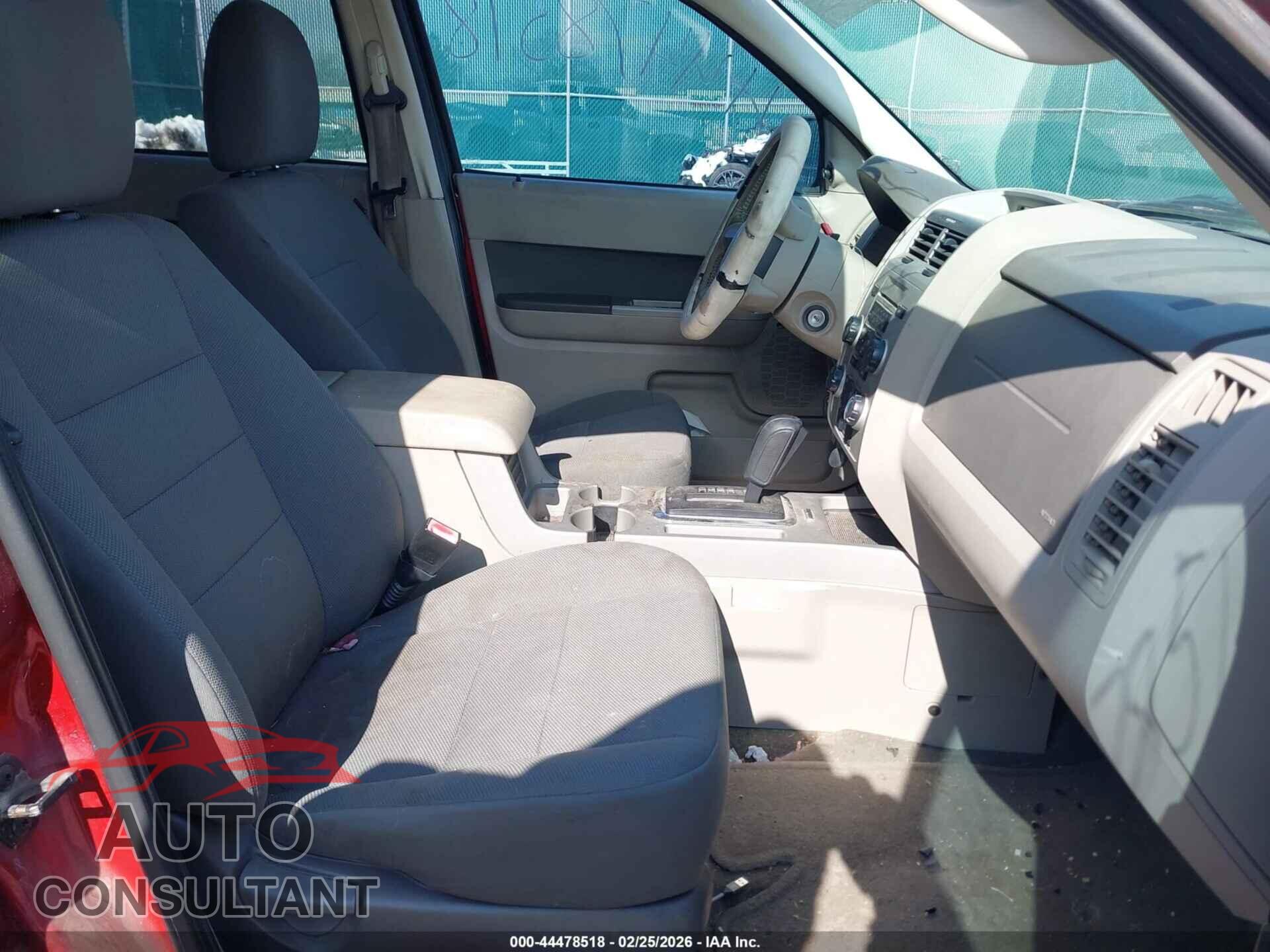 FORD ESCAPE 2009 - 1FMCU93769KB70309