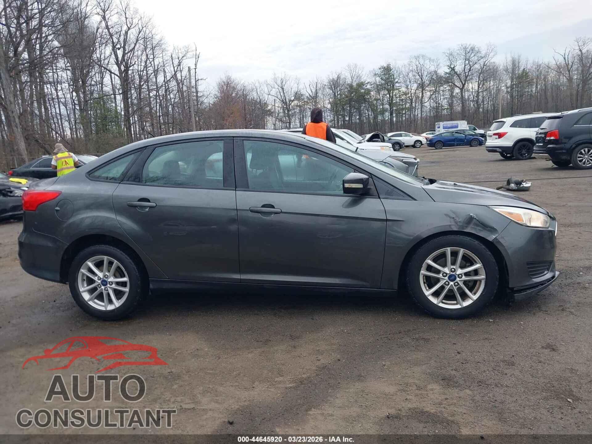 FORD FOCUS 2016 - 1FADP3F21GL373845