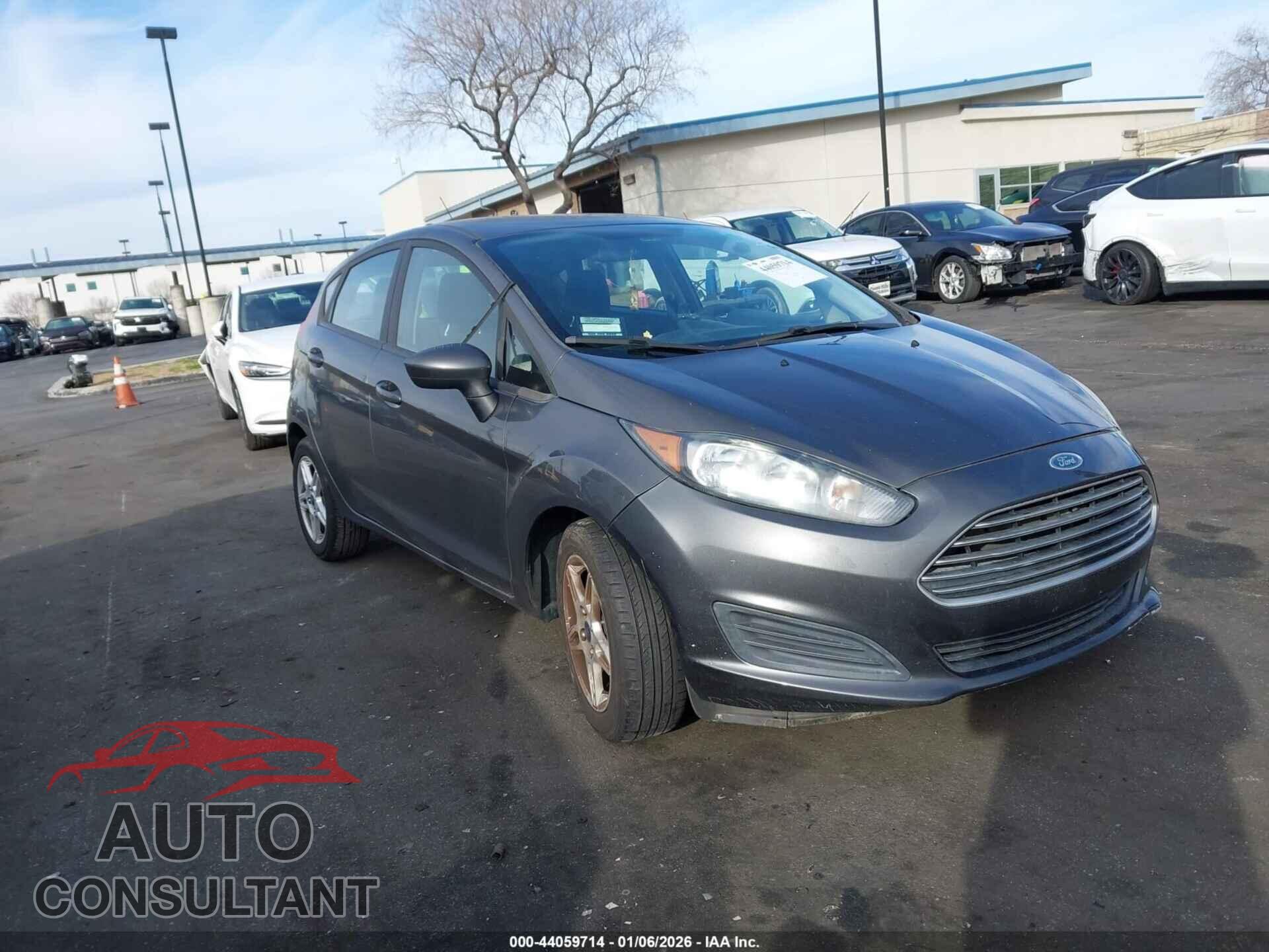 FORD FIESTA 2018 - 3FADP4EJ6JM118922