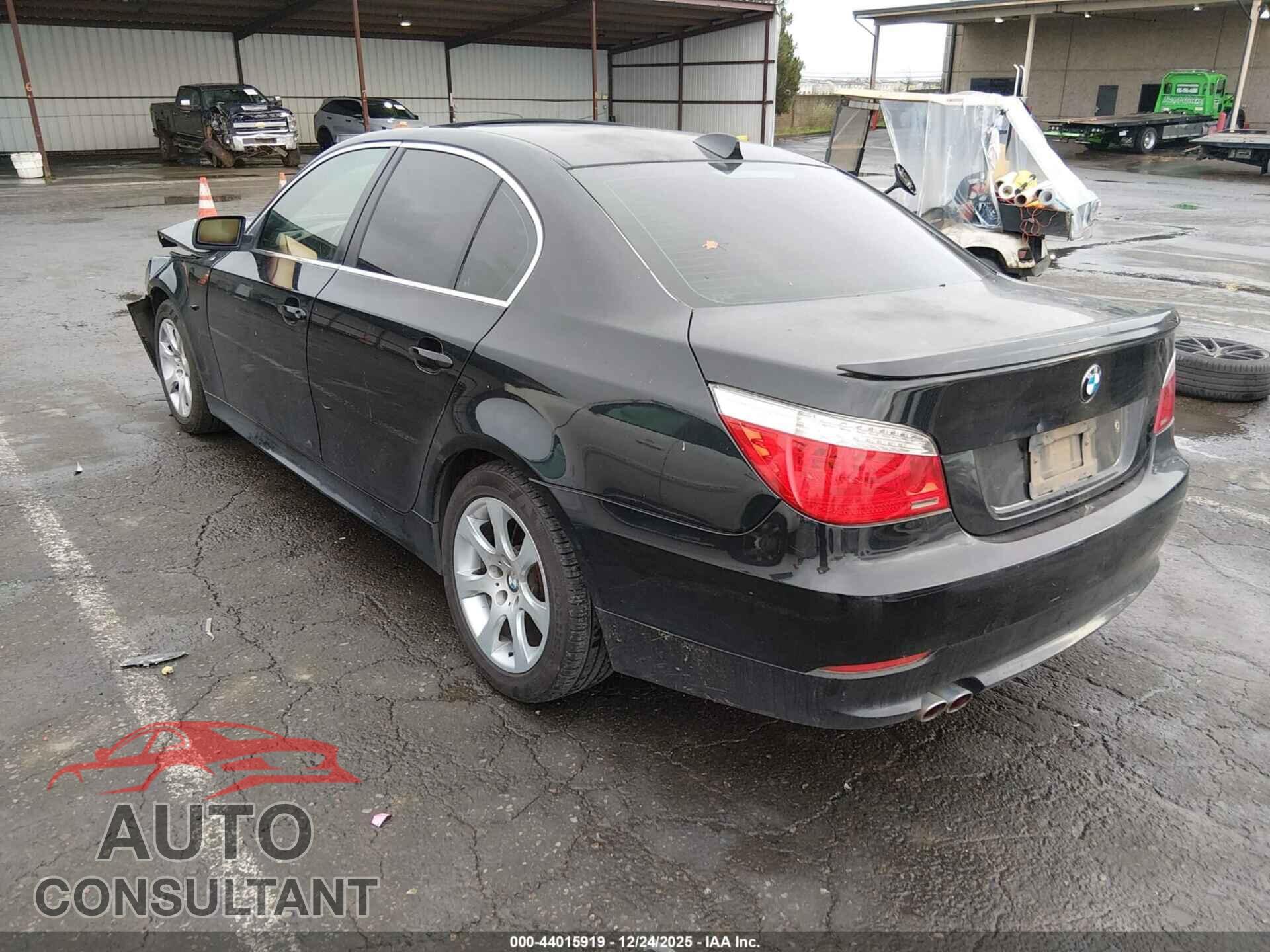 BMW 528I 2009 - WBANV13549C155115