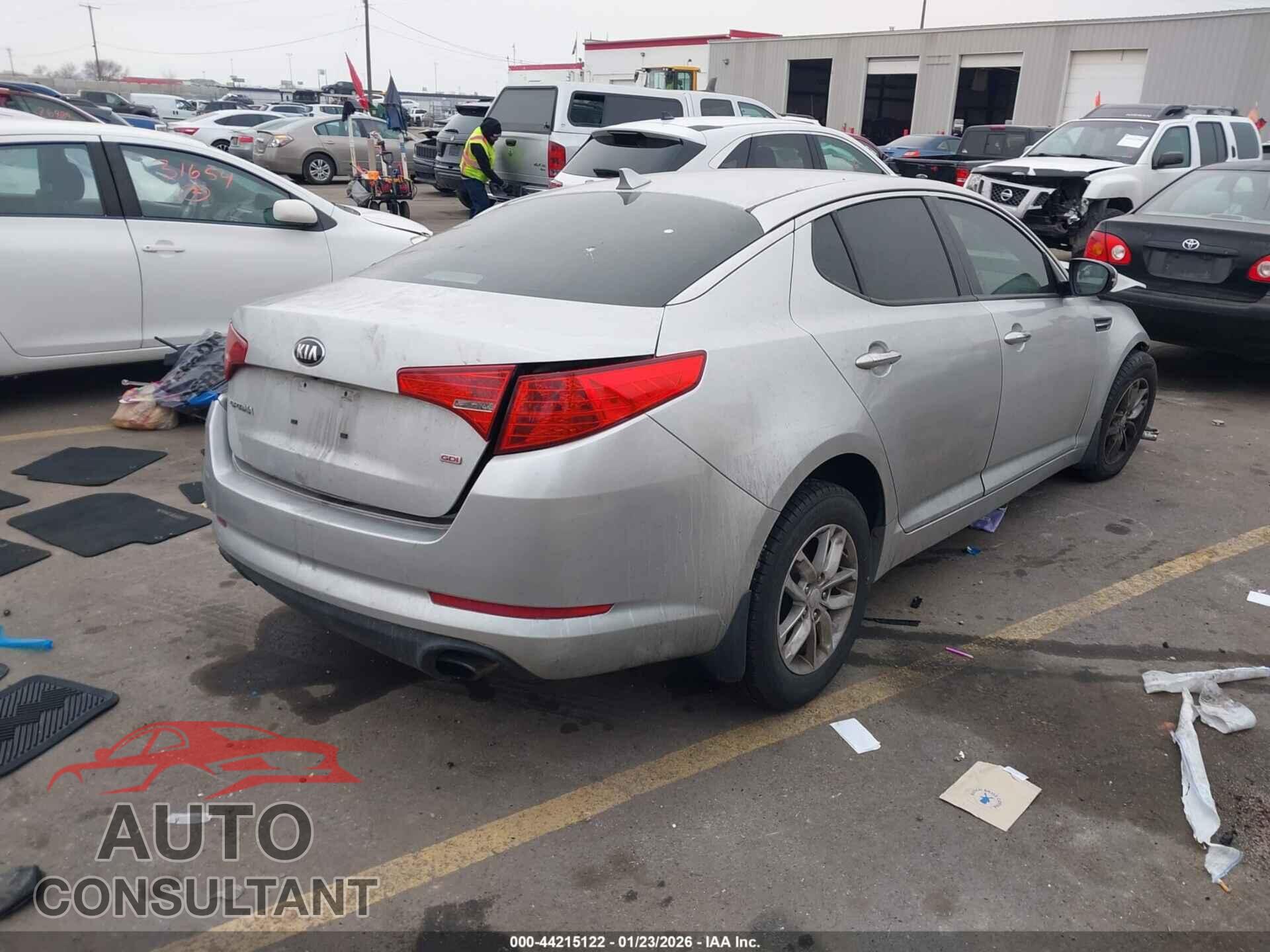 KIA OPTIMA 2013 - KNAGM4A7XD5443073
