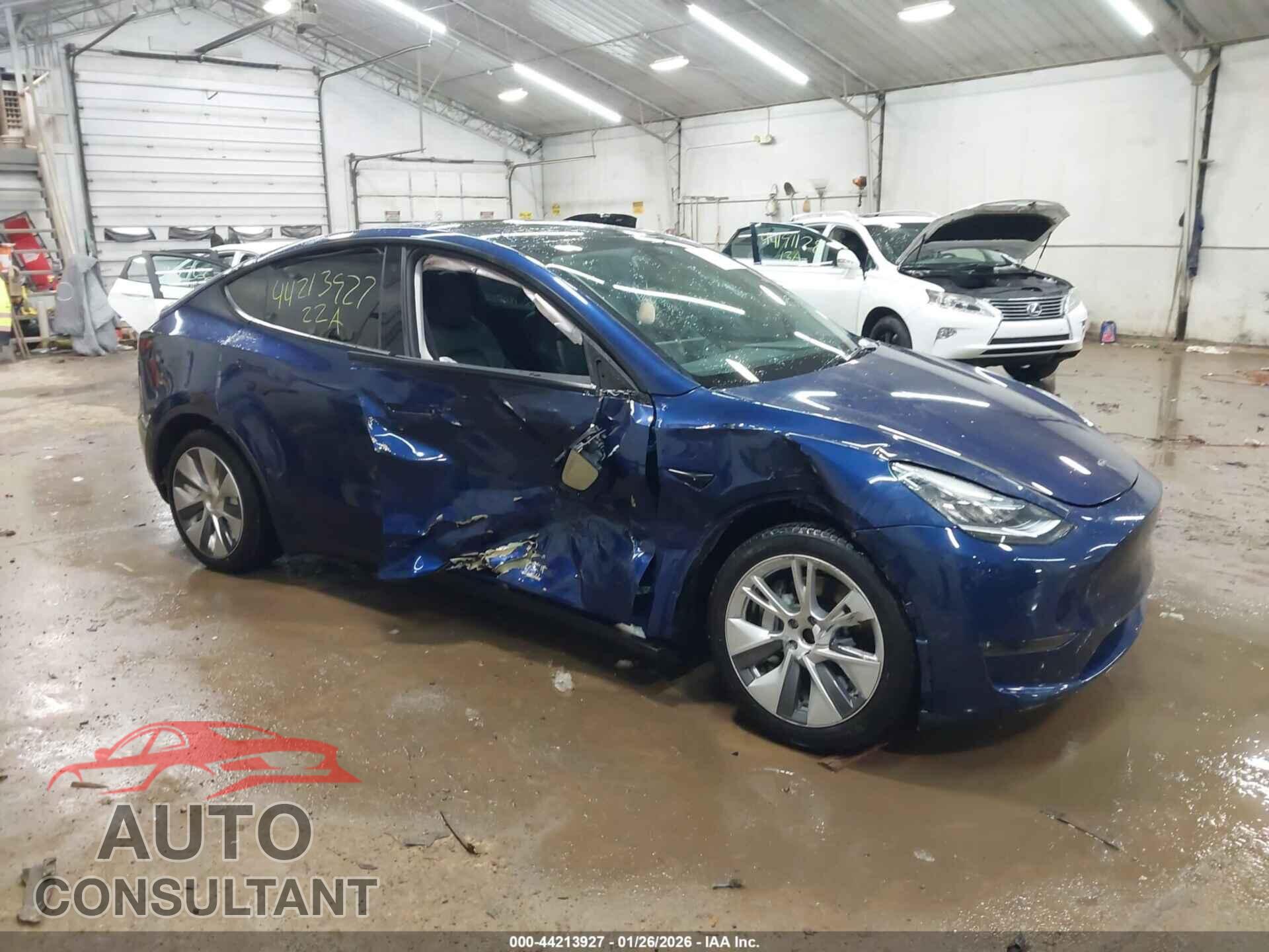 TESLA MODEL Y 2022 - 7SAYGDEE9NA019312