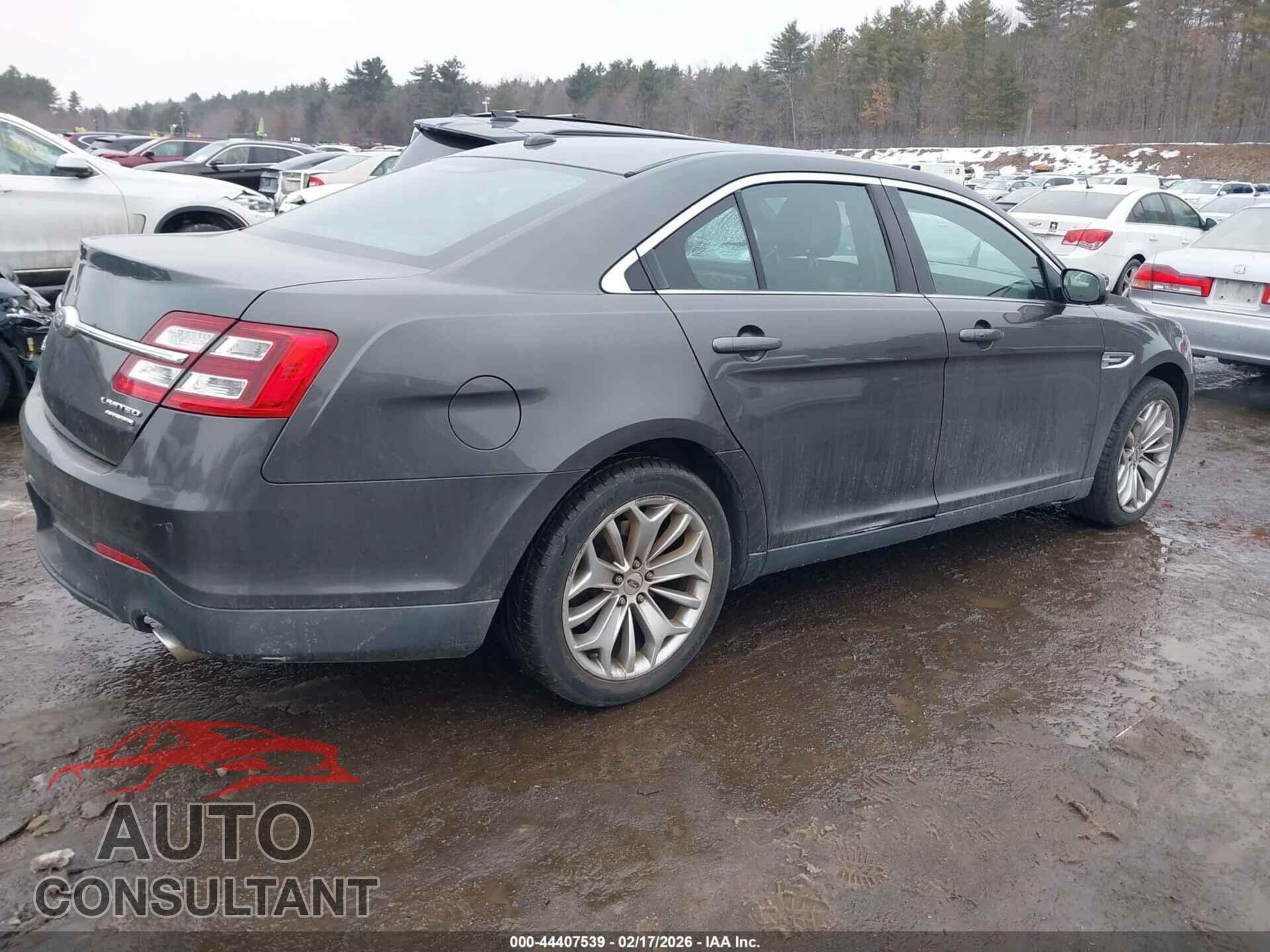 FORD TAURUS 2017 - 1FAHP2F89HG104602