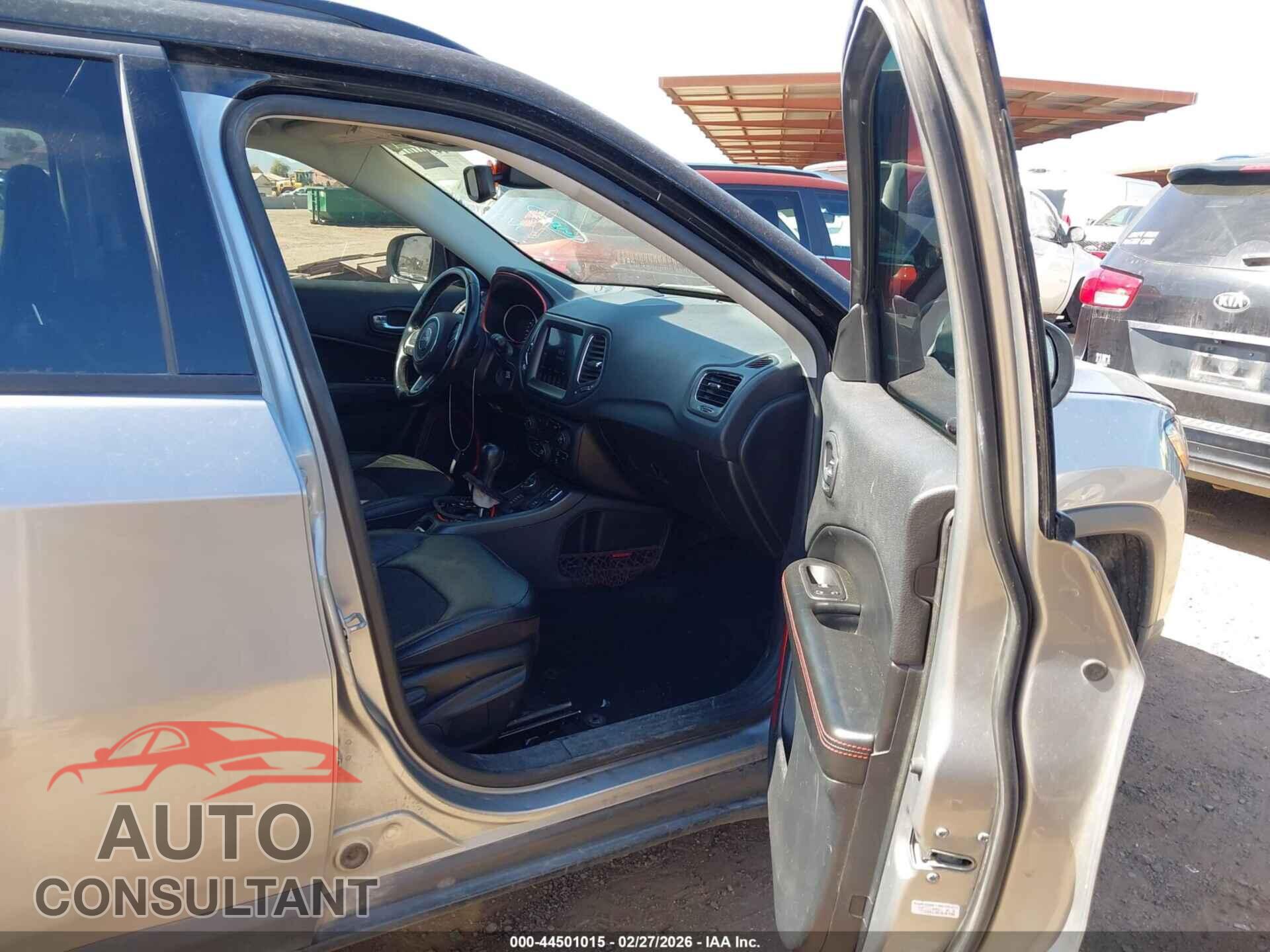JEEP COMPASS 2020 - 3C4NJDDB2LT214517