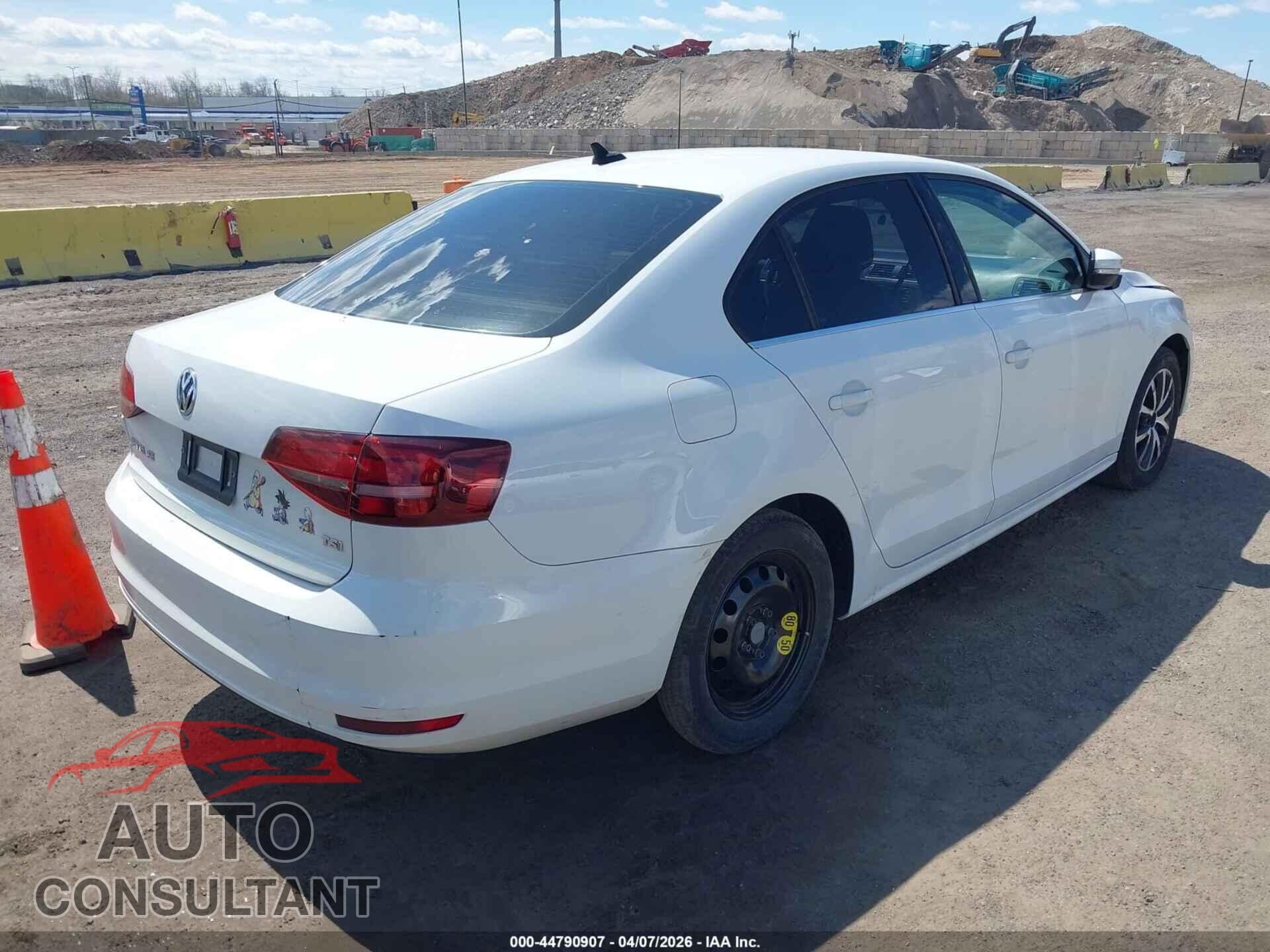 VOLKSWAGEN JETTA 2017 - 3VWB67AJ5HM201728