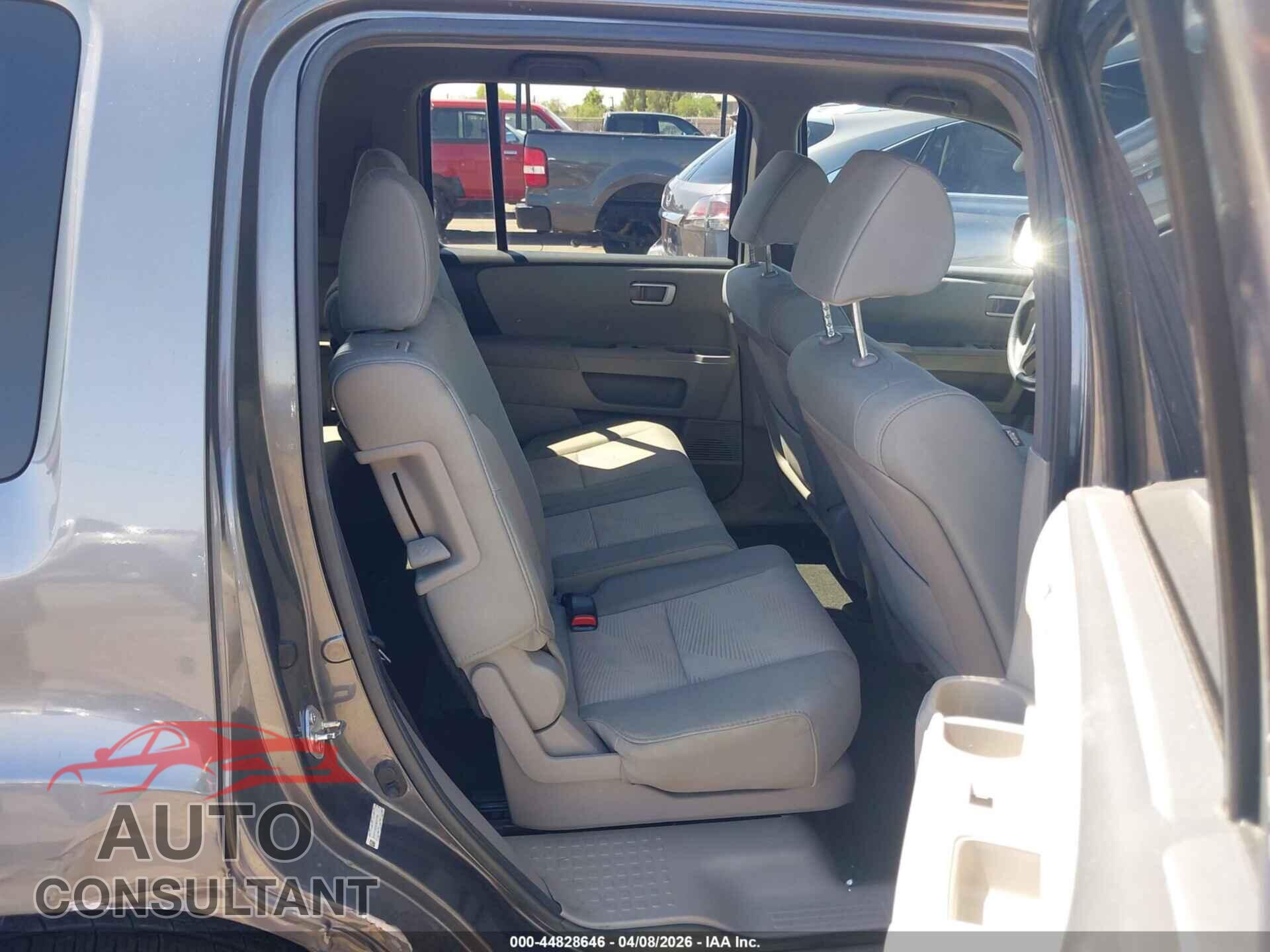 HONDA PILOT 2013 - 5FNYF3H25DB037335