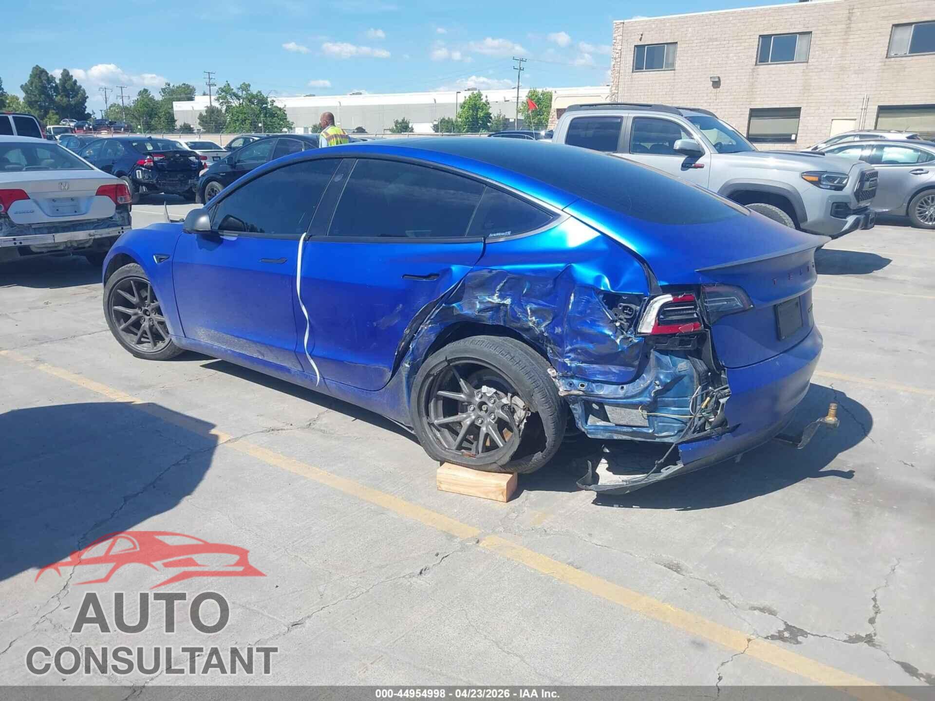 TESLA MODEL 3 2019 - 5YJ3E1EB6KF477504