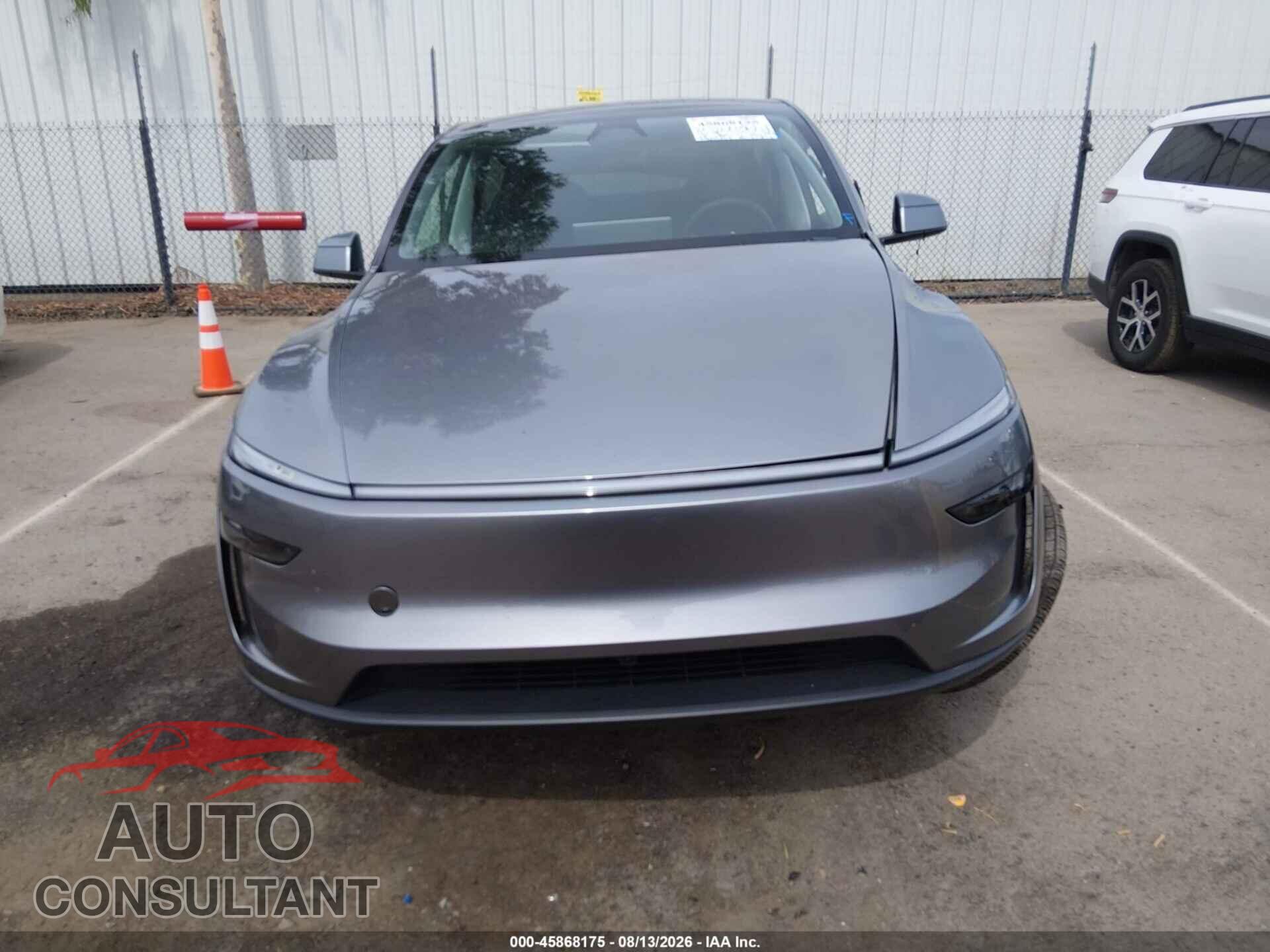 TESLA MODEL Y 2026 - 7SAYGDEE0TF450220