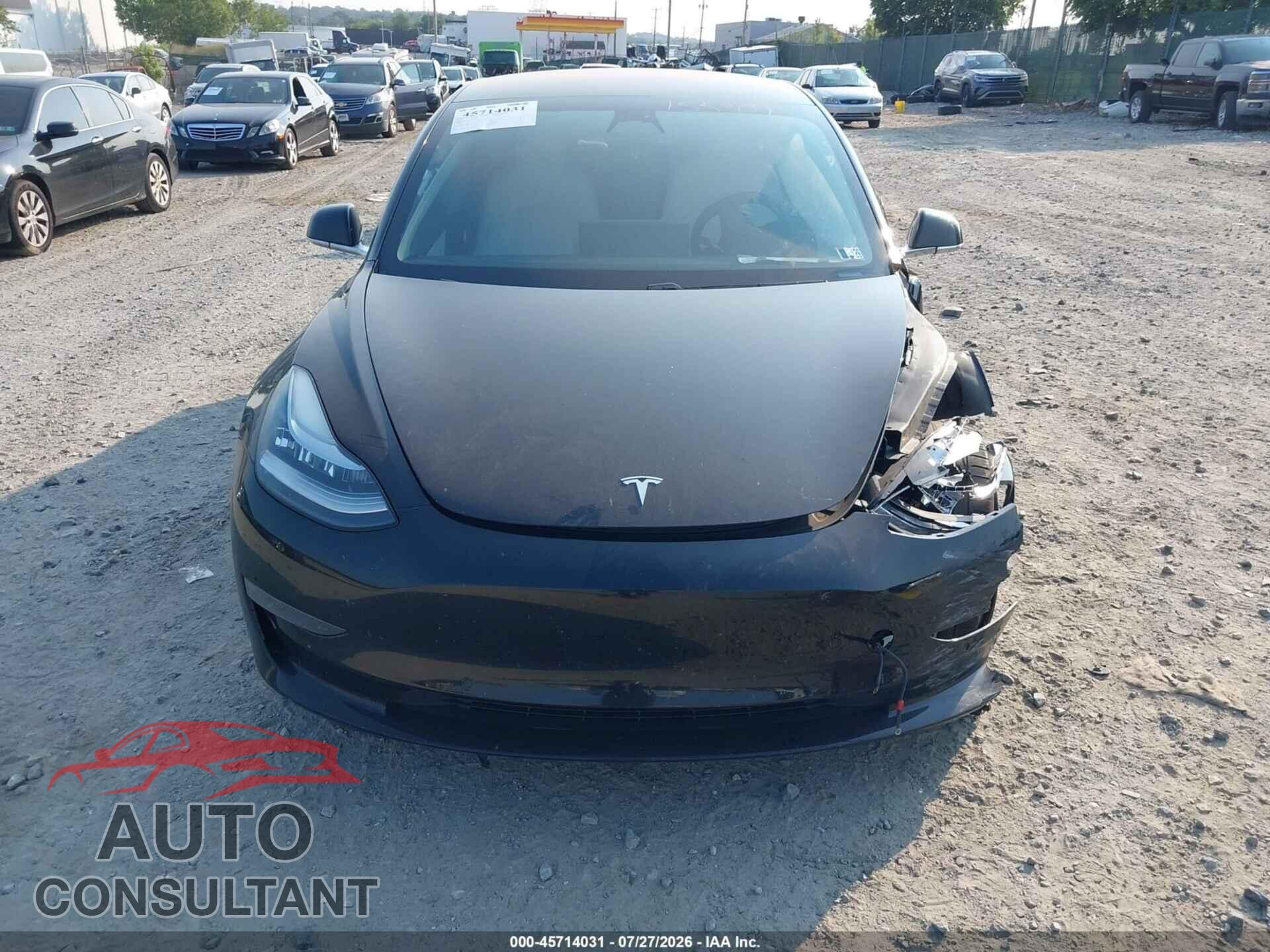 TESLA MODEL 3 2018 - 5YJ3E1EA8JF155307