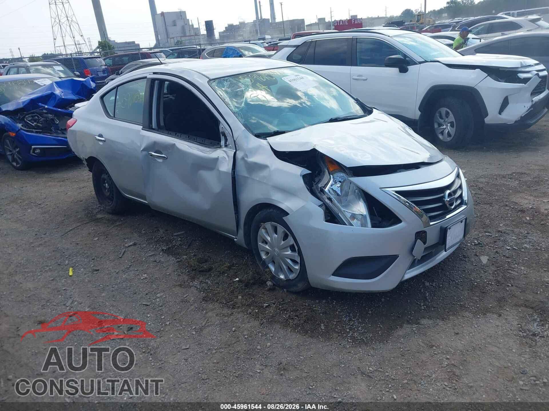NISSAN VERSA 2019 - 3N1CN7AP3KL843069
