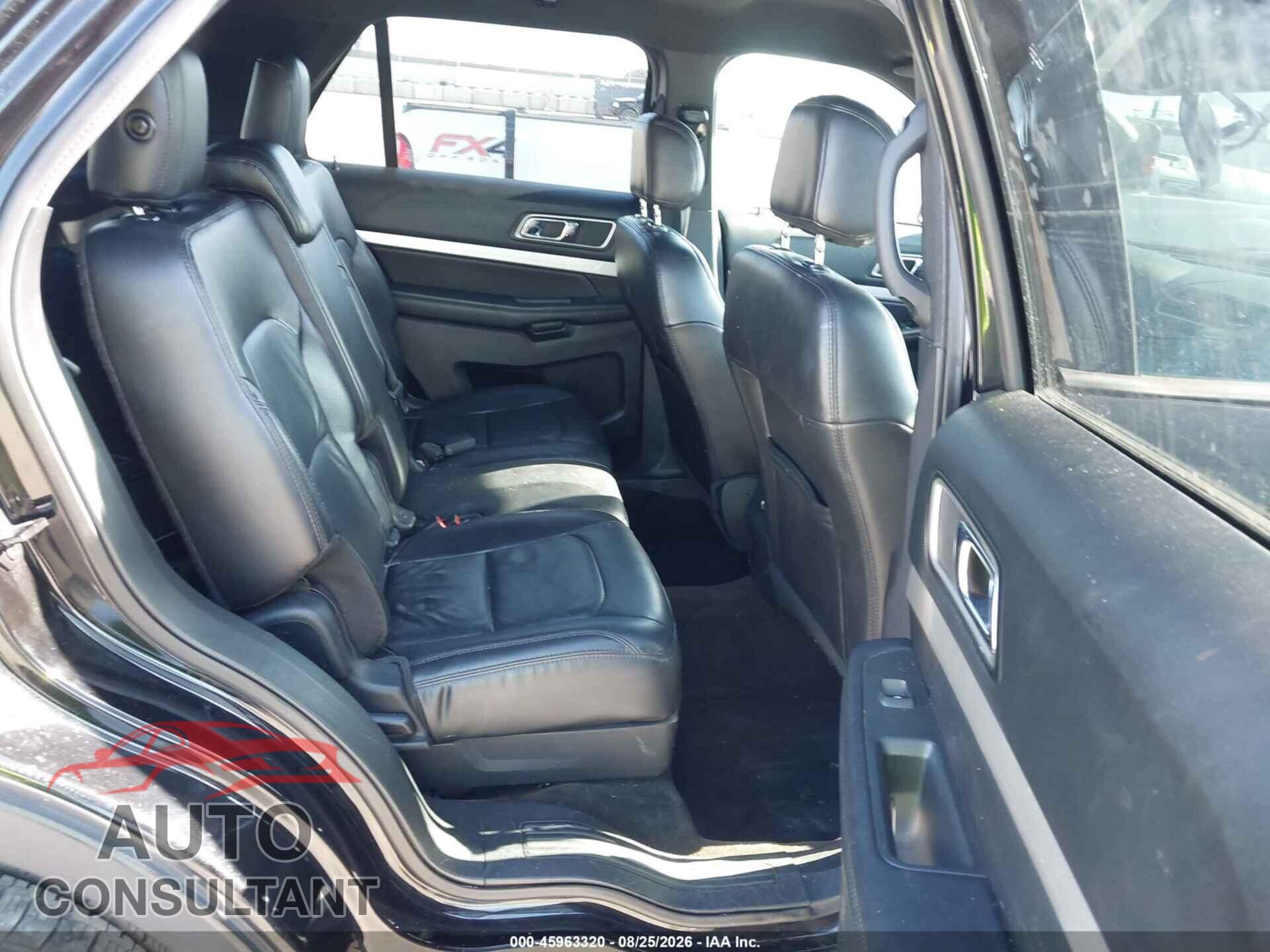 FORD EXPLORER 2017 - 1FM5K7D83HGD48382