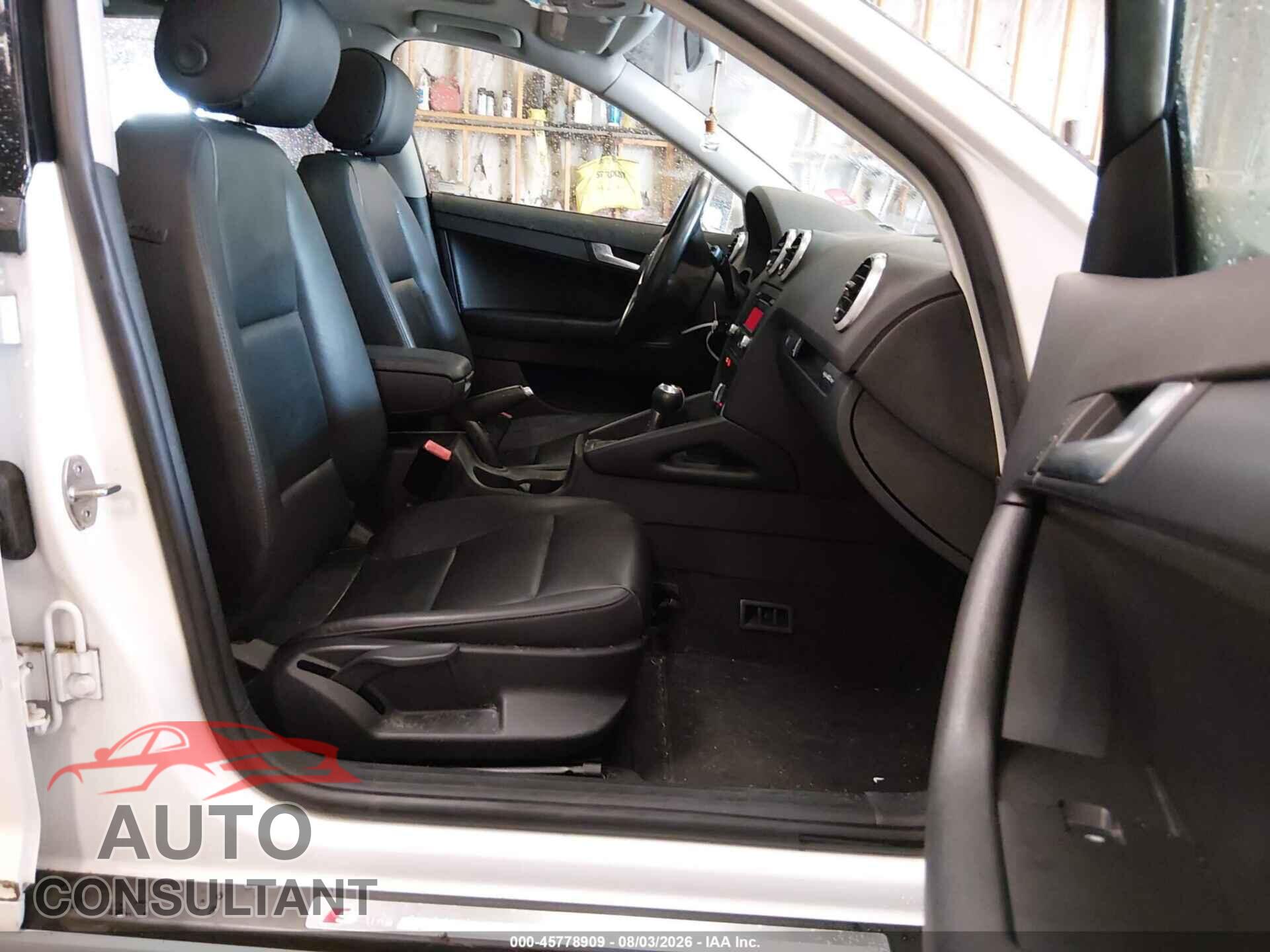 AUDI A3 2012 - WAUDFAFM4CA096047
