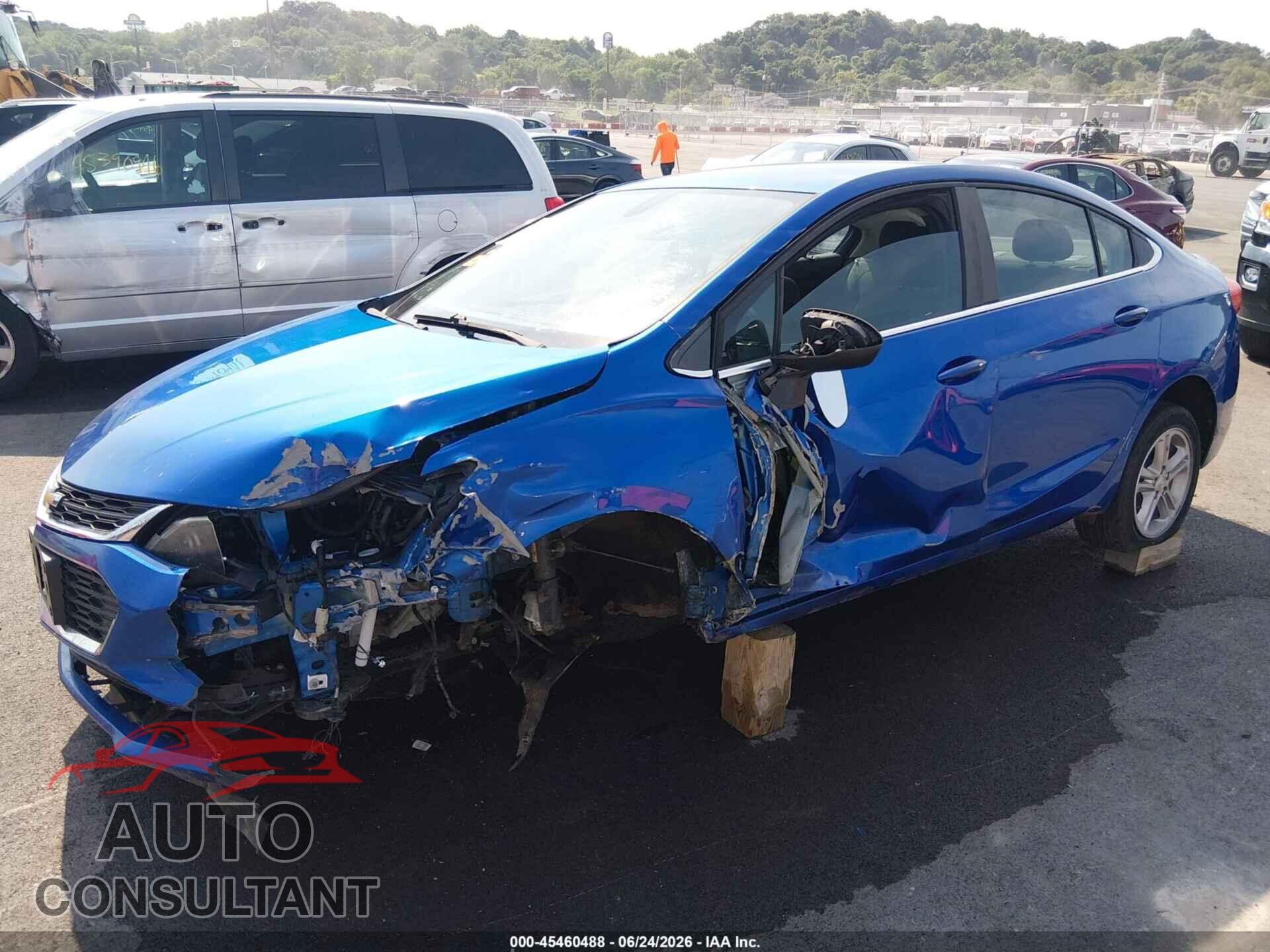 CHEVROLET CRUZE 2017 - 1G1BE5SM2H7185347