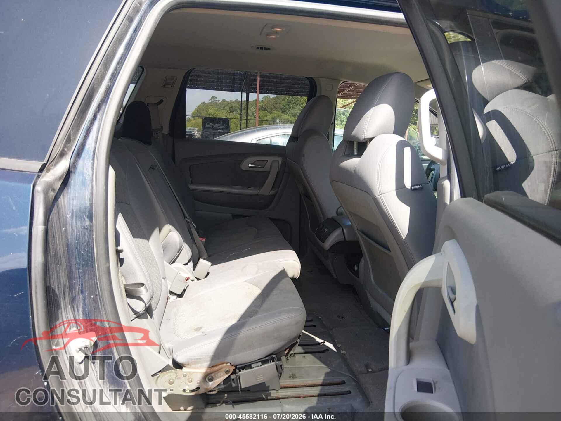 CHEVROLET TRAVERSE 2010 - 1GNLREED8AS118564