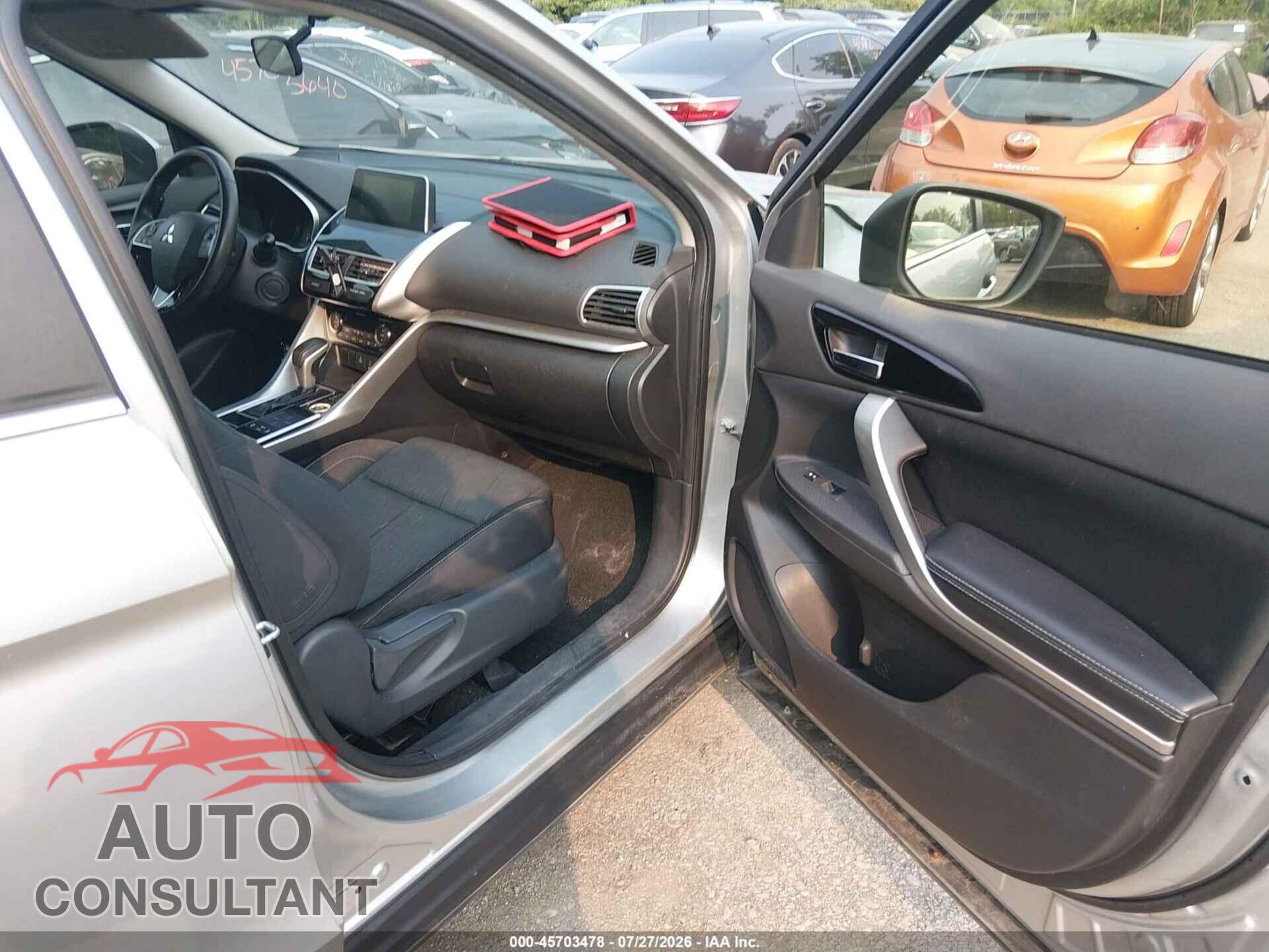 MITSUBISHI ECLIPSE CROSS 2018 - JA4AT5AA7JZ070277