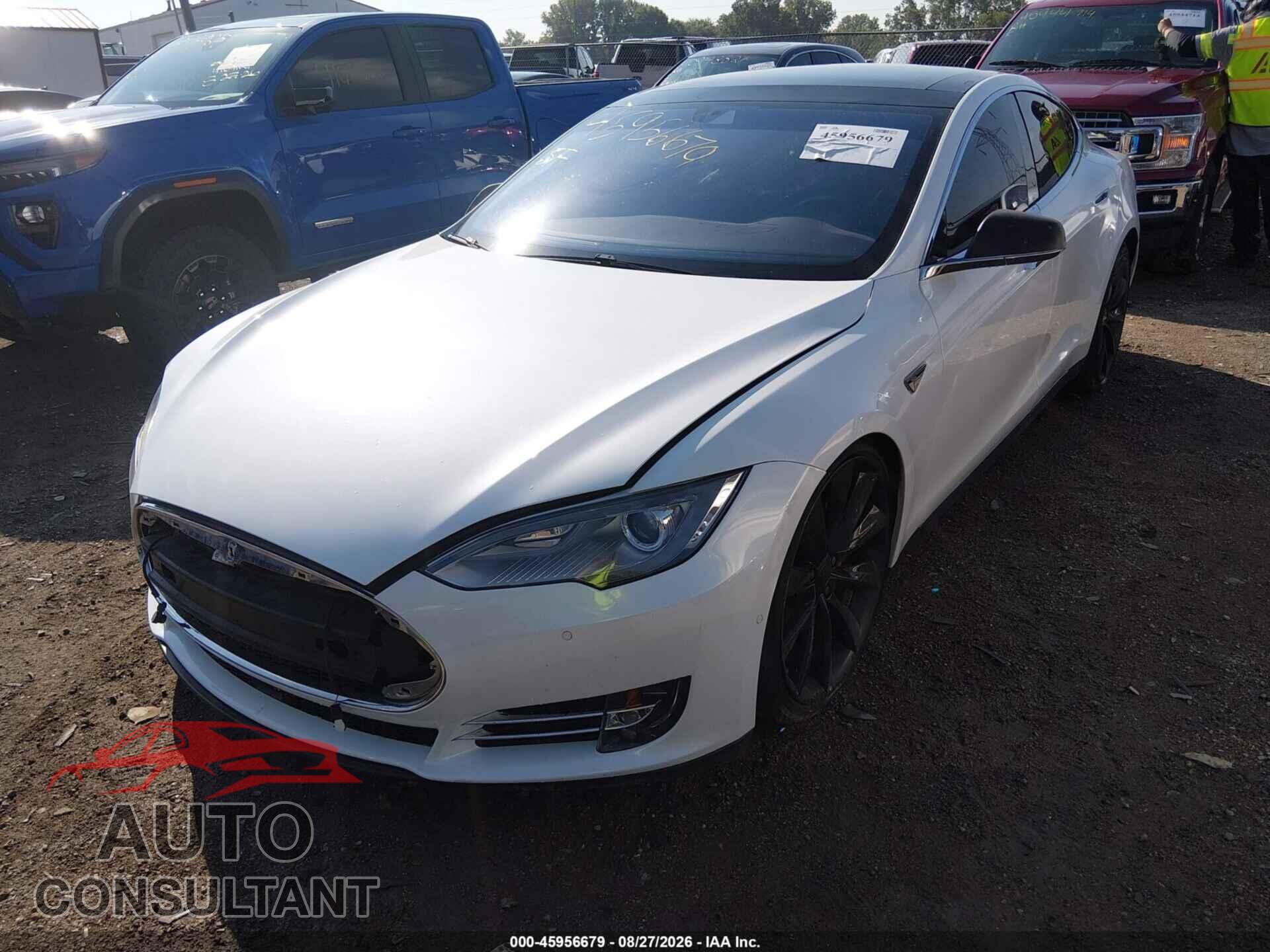 TESLA MODEL S 2015 - 5YJSA1E42FF115619