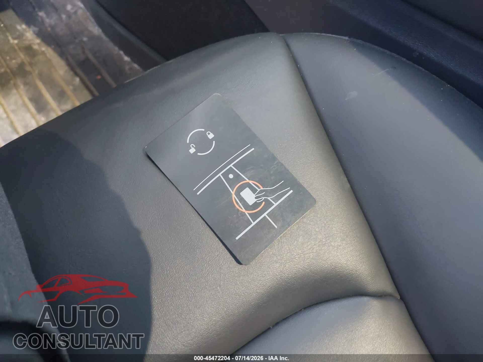 TESLA MODEL Y 2025 - 7SAYGDED4SF313044