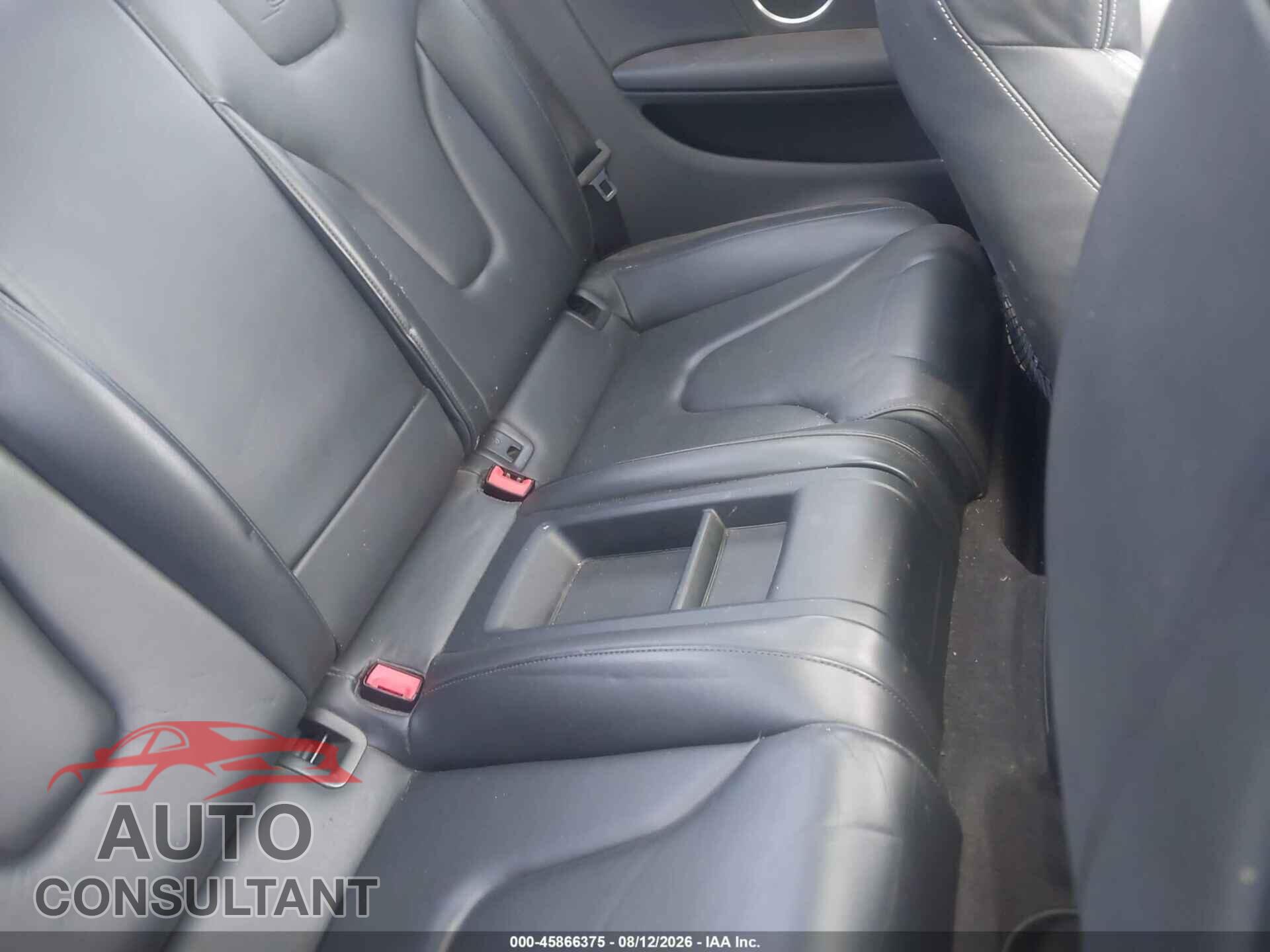 AUDI S5 2011 - WAUCVAFR7BA010898