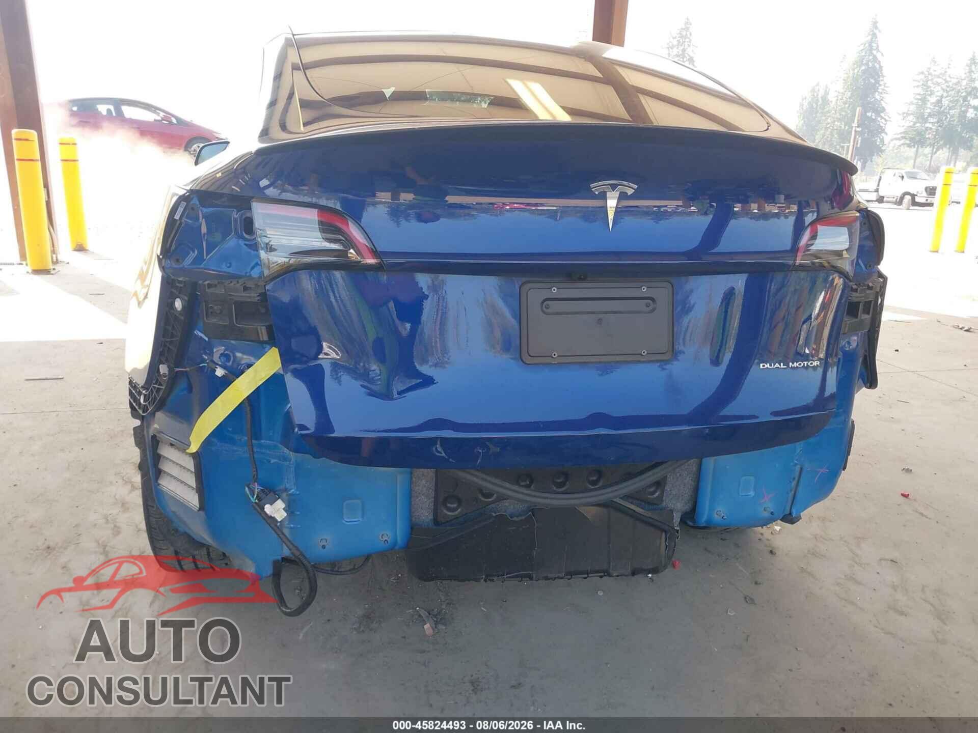 TESLA MODEL Y 2024 - 7SAYGDEE5RF007733