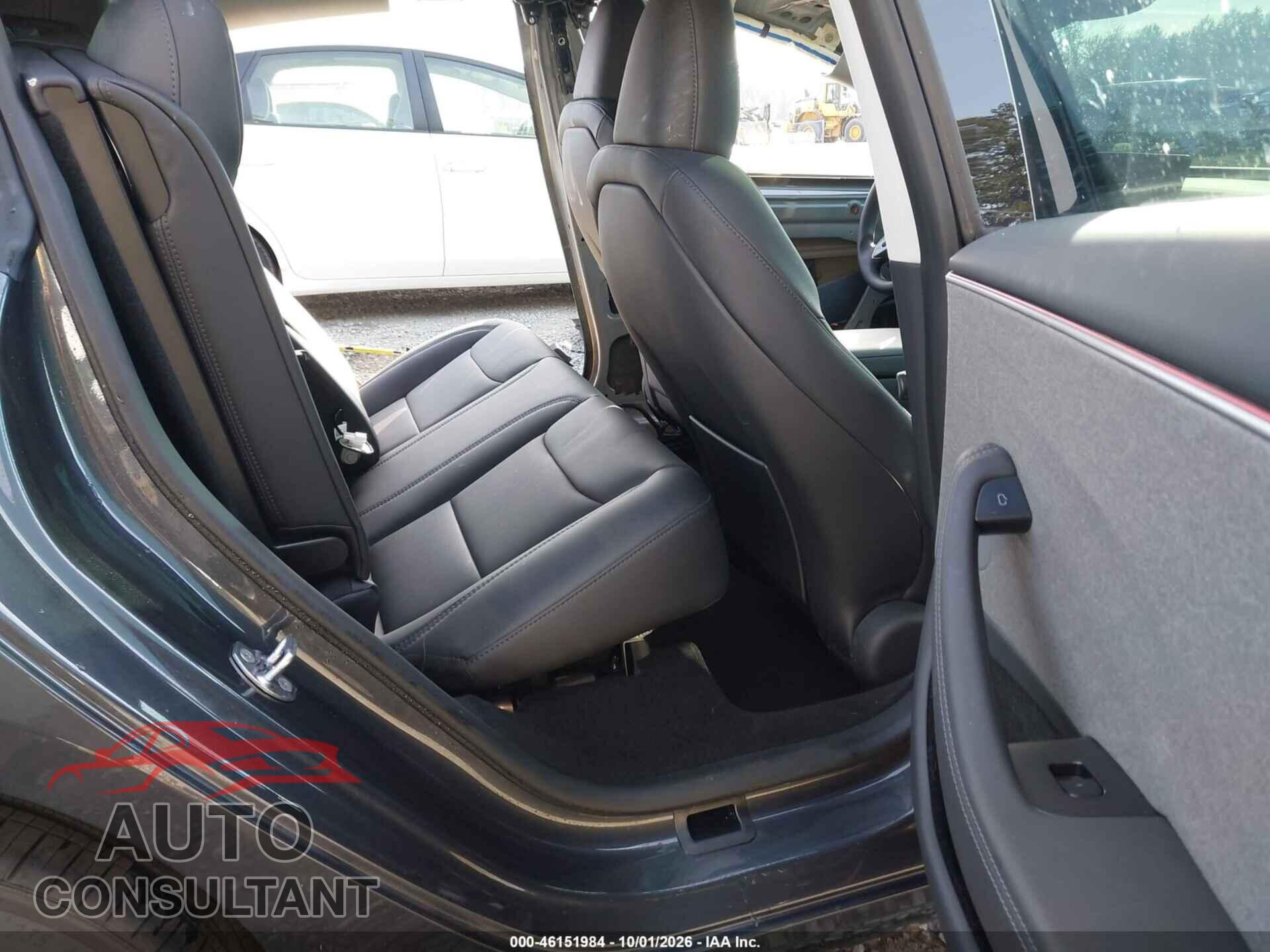 TESLA MODEL 3 2025 - 5YJ3E1EAXSF044257