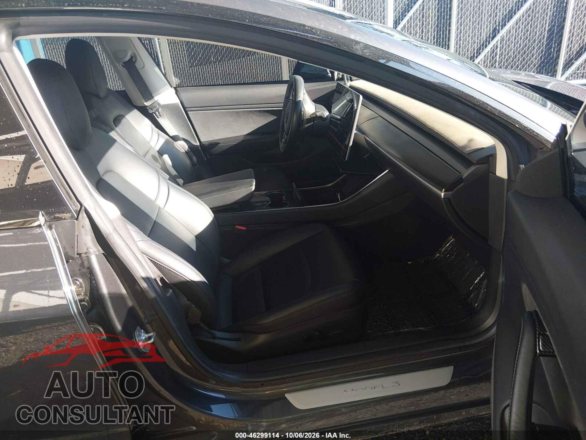 TESLA MODEL 3 2018 - 5YJ3E1EA1JF003353