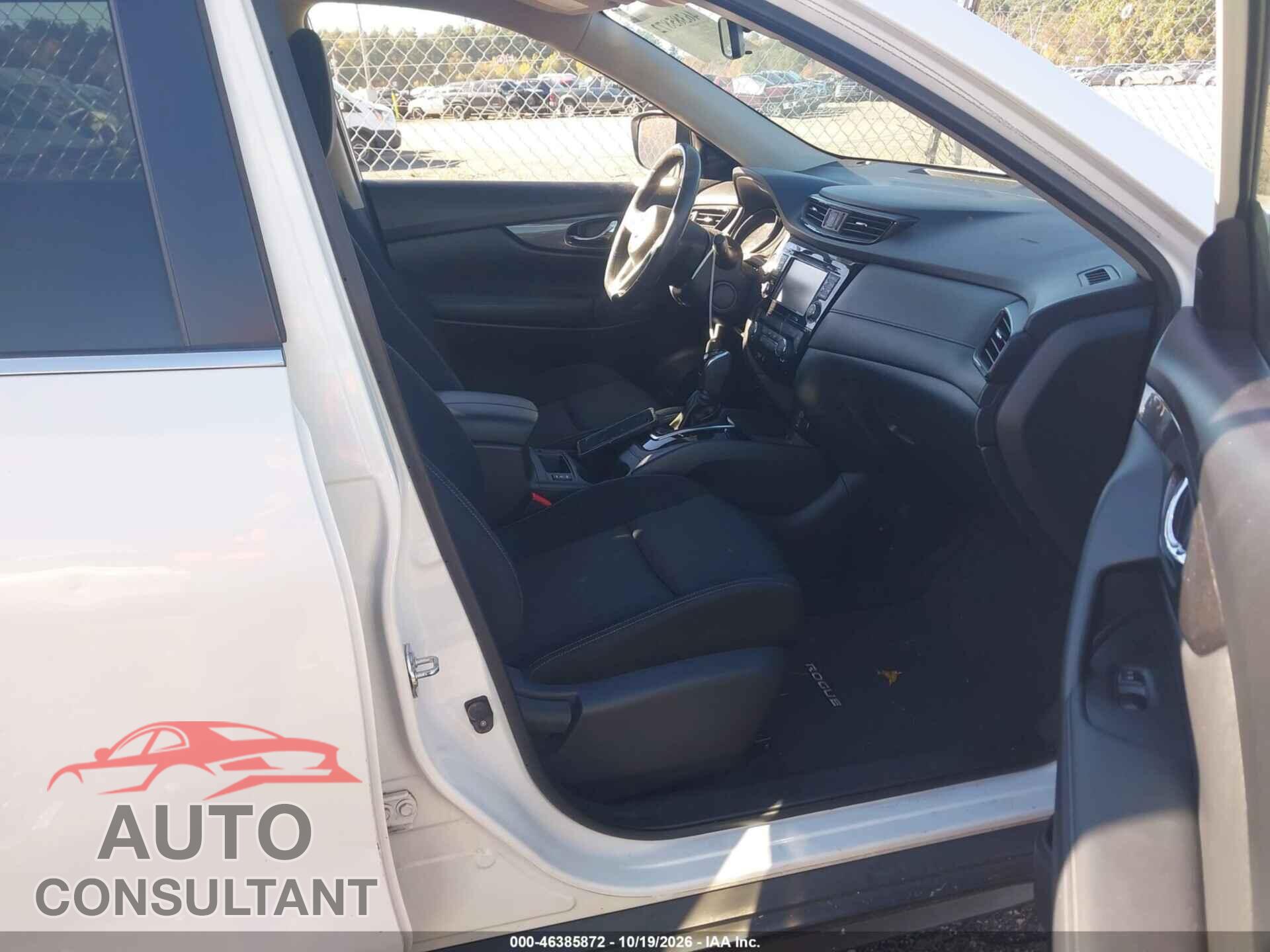 NISSAN ROGUE 2017 - KNMAT2MVXHP607796