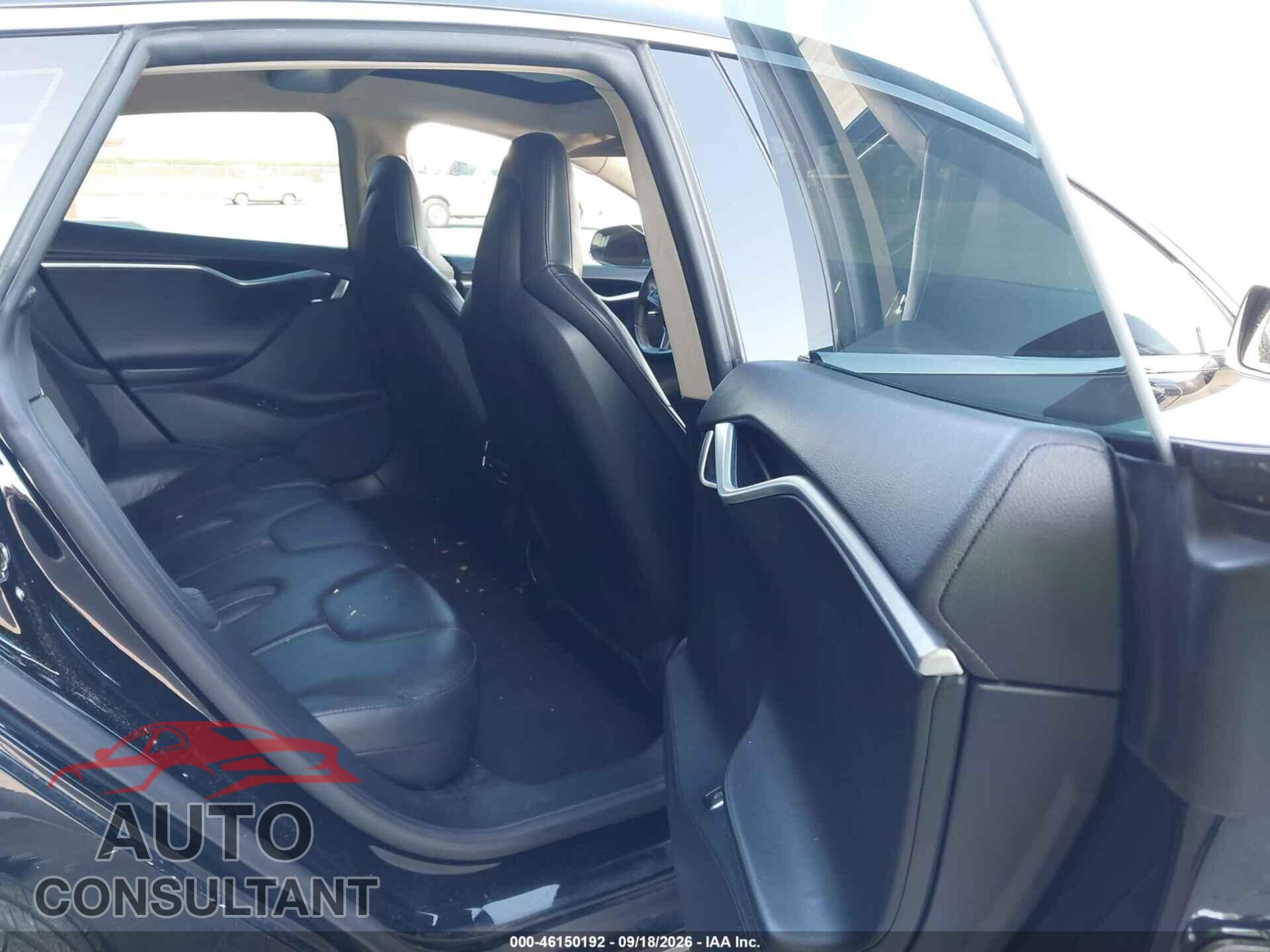 TESLA MODEL S 2013 - 5YJSA1CN5DFP06083
