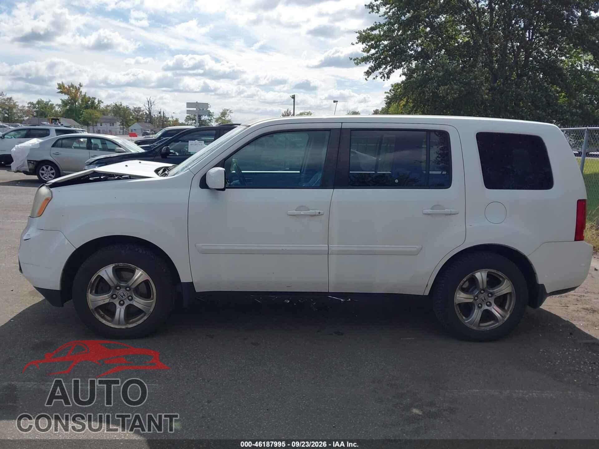 HONDA PILOT 2013 - 5FNYF4H53DB013177