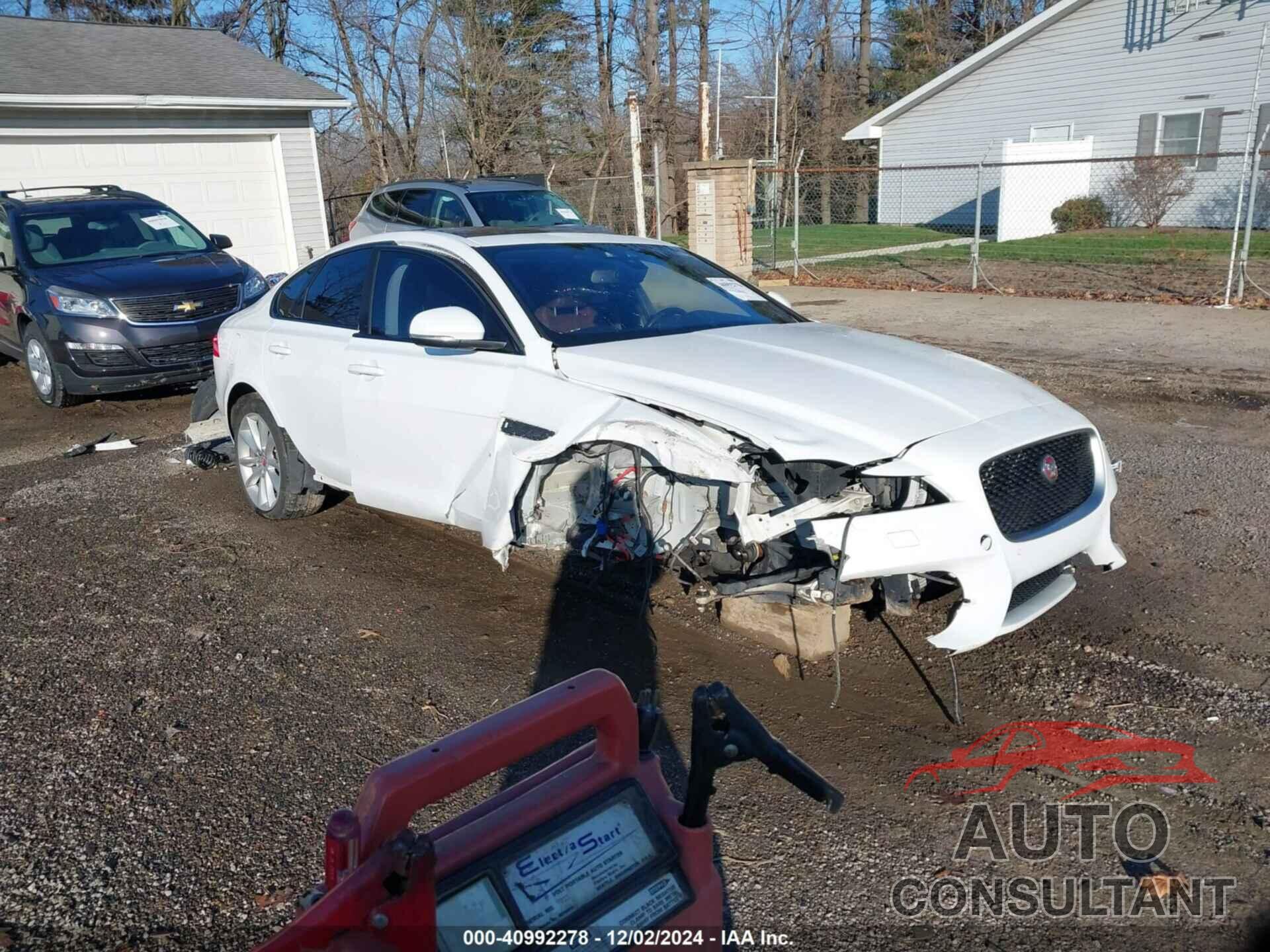JAGUAR XF 2016 - SAJBL4BVXGCY16272