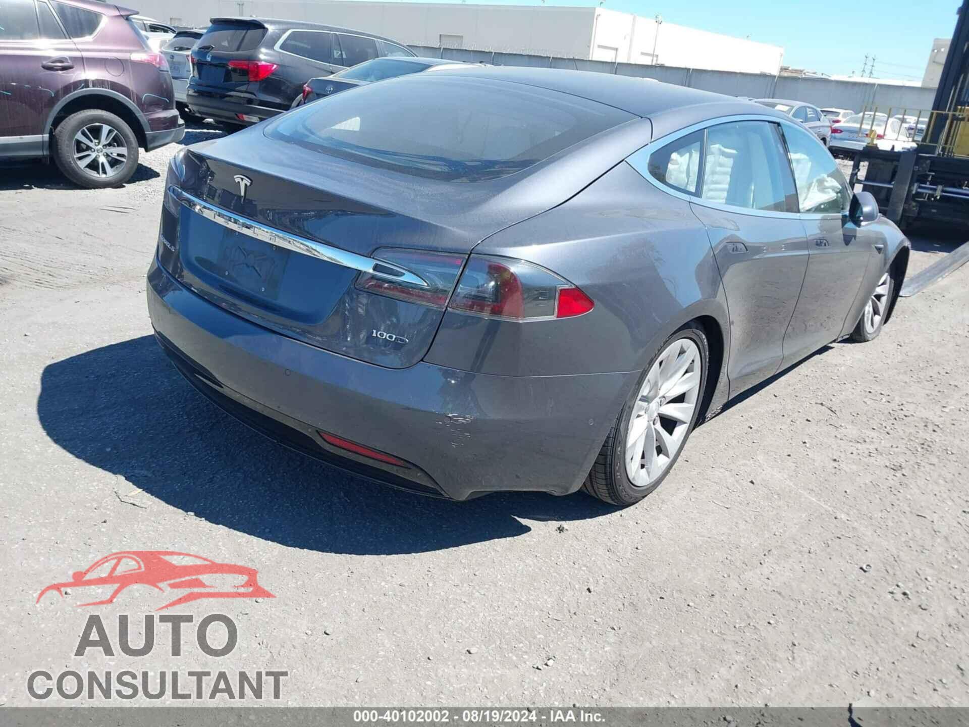 TESLA MODEL S 2018 - 5YJSA1E25JF291121