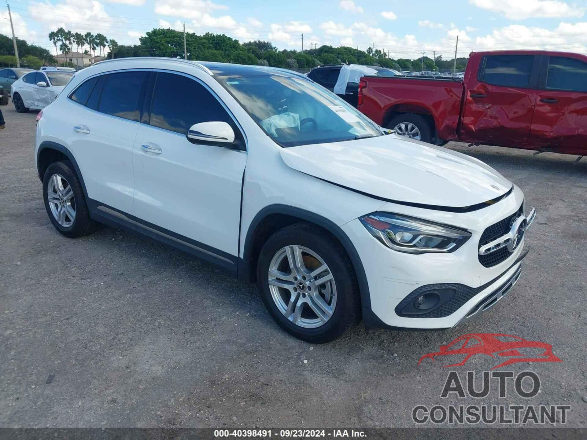 MERCEDES-BENZ GLA 250 2023 - W1N4N4GB7PJ510442