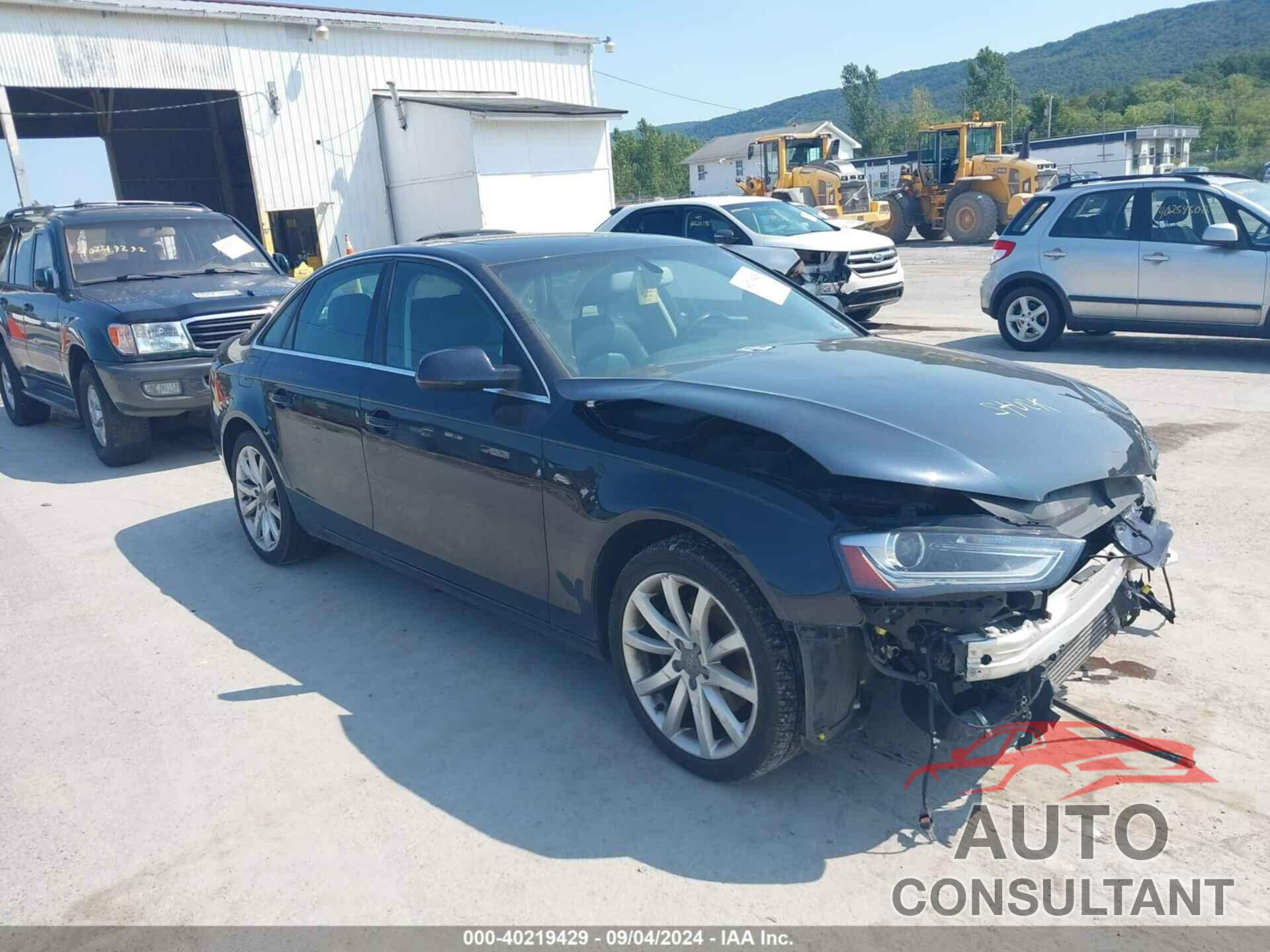 AUDI A4 2013 - WAUFFAFL9DN048392