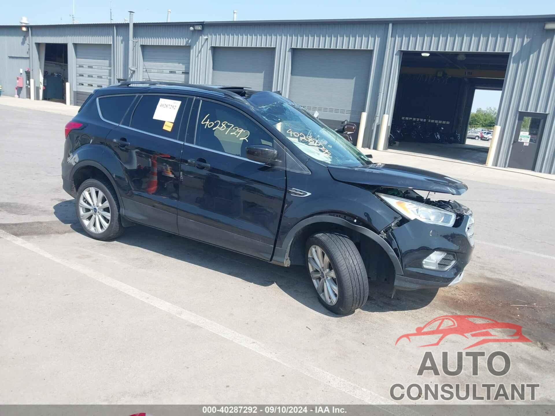 FORD ESCAPE 2019 - 1FMCU9HD5KUA01097