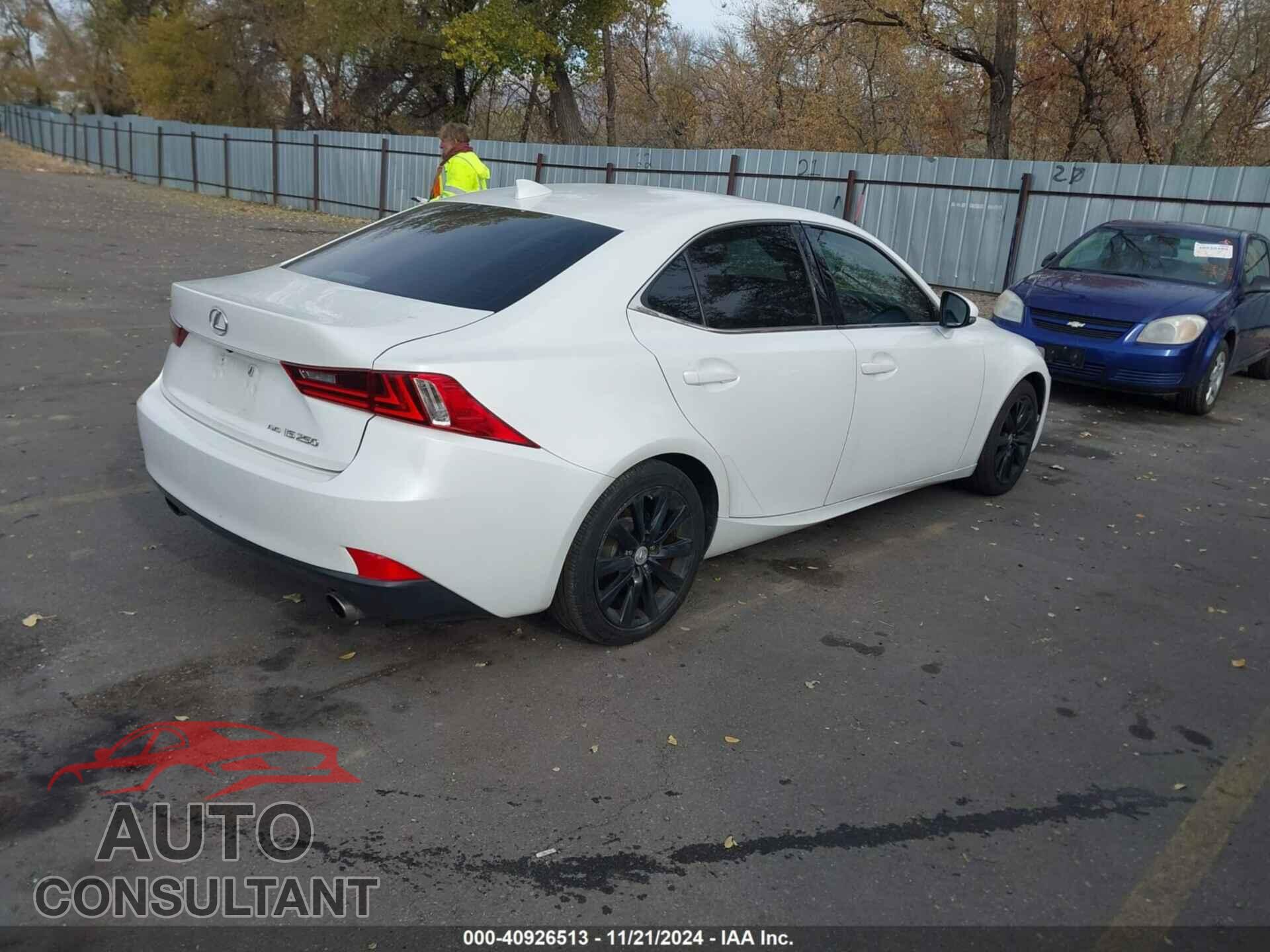 LEXUS IS 250 2015 - JTHCF1D26F5018588