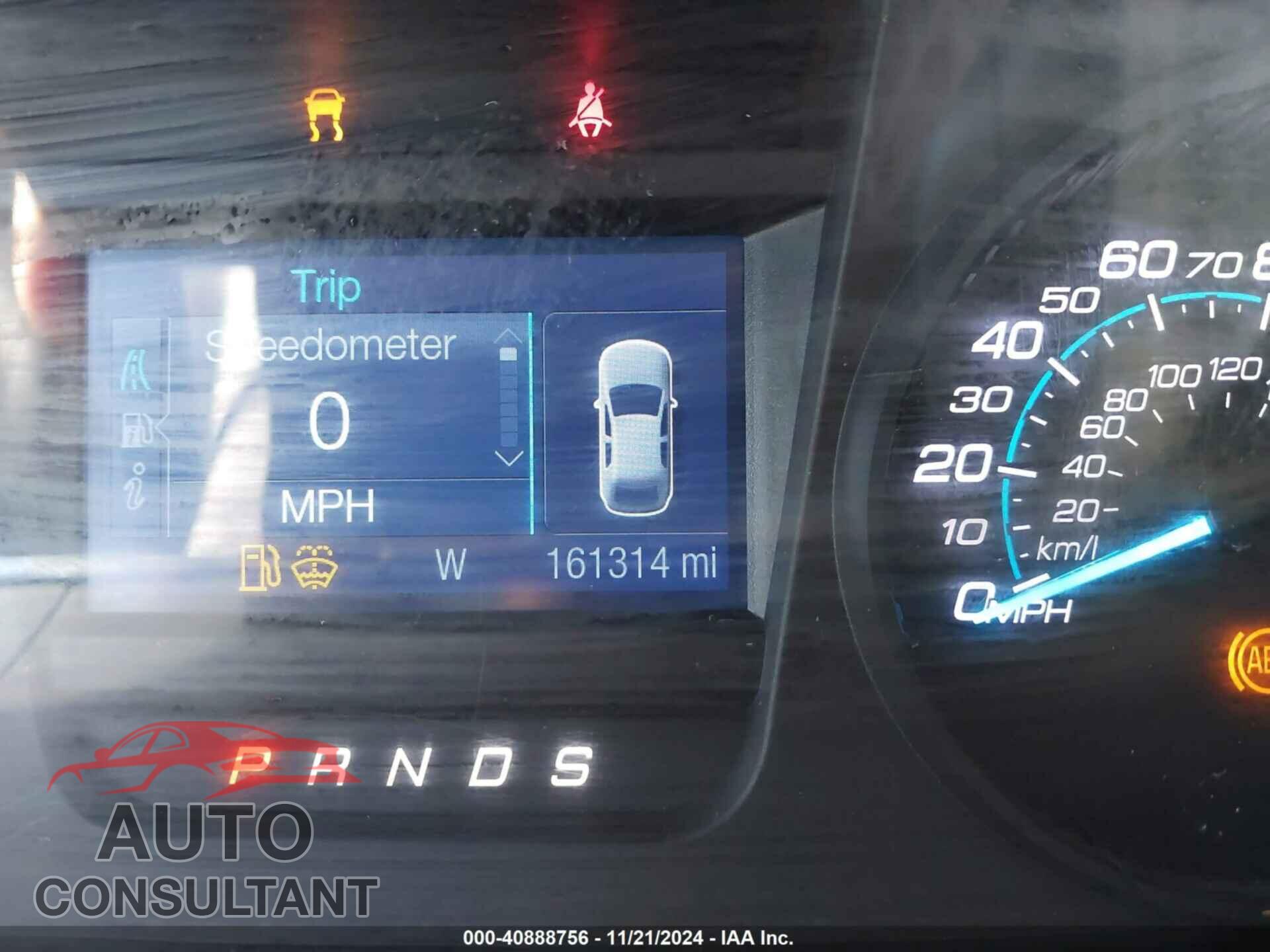 FORD TAURUS 2019 - 1FAHP2D88KG105752