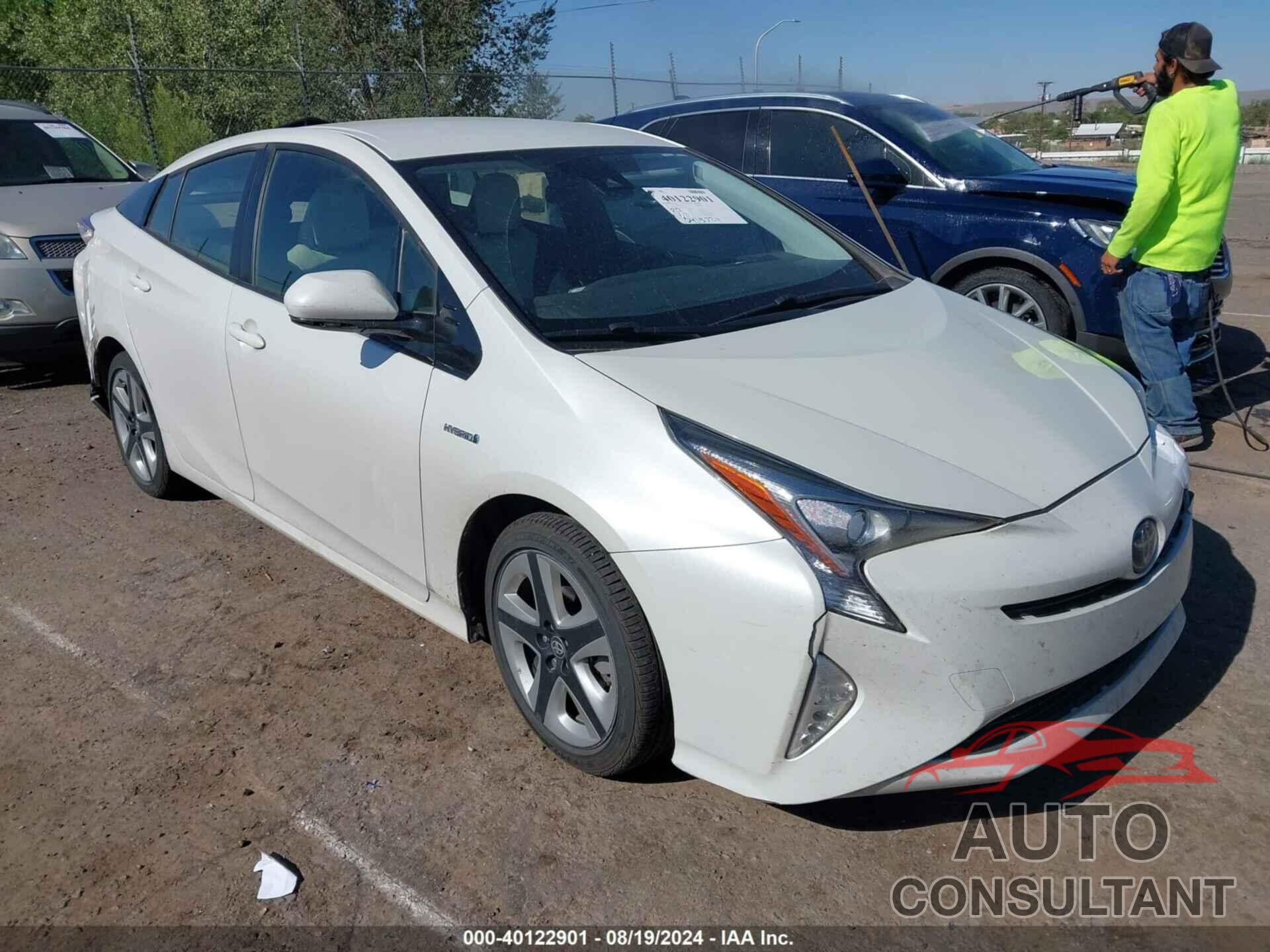 TOYOTA PRIUS 2017 - JTDKARFU3H3533717