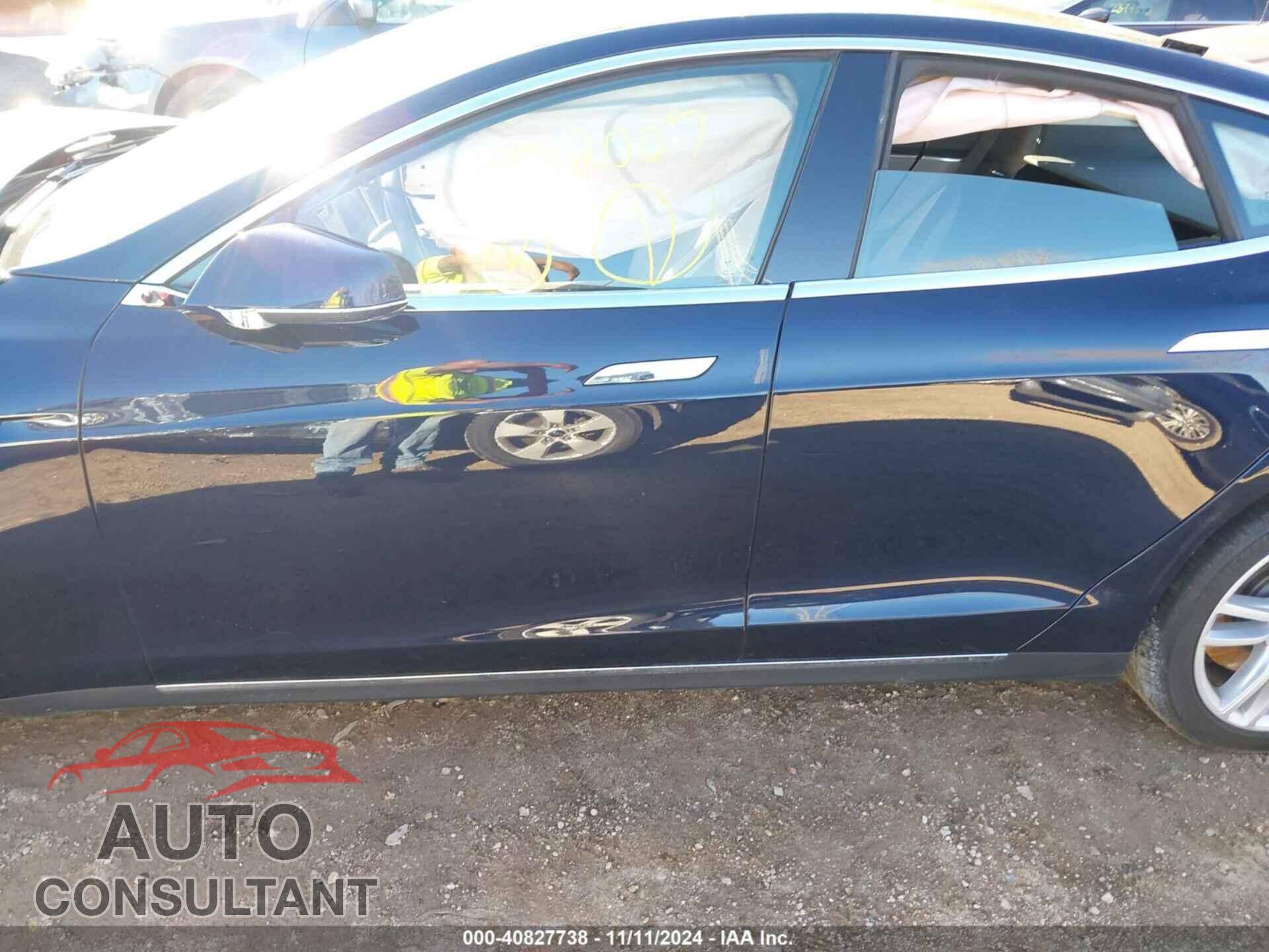 TESLA MODEL S 2015 - 5YJSA1H2XFF082007