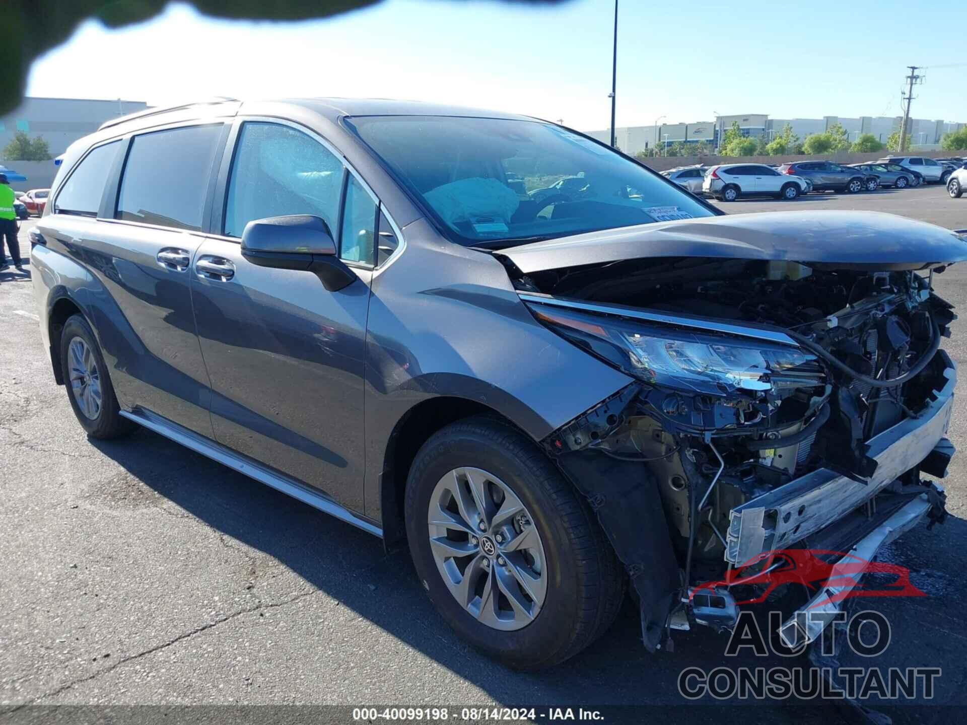 TOYOTA SIENNA 2023 - 5TDKRKECXPS142716