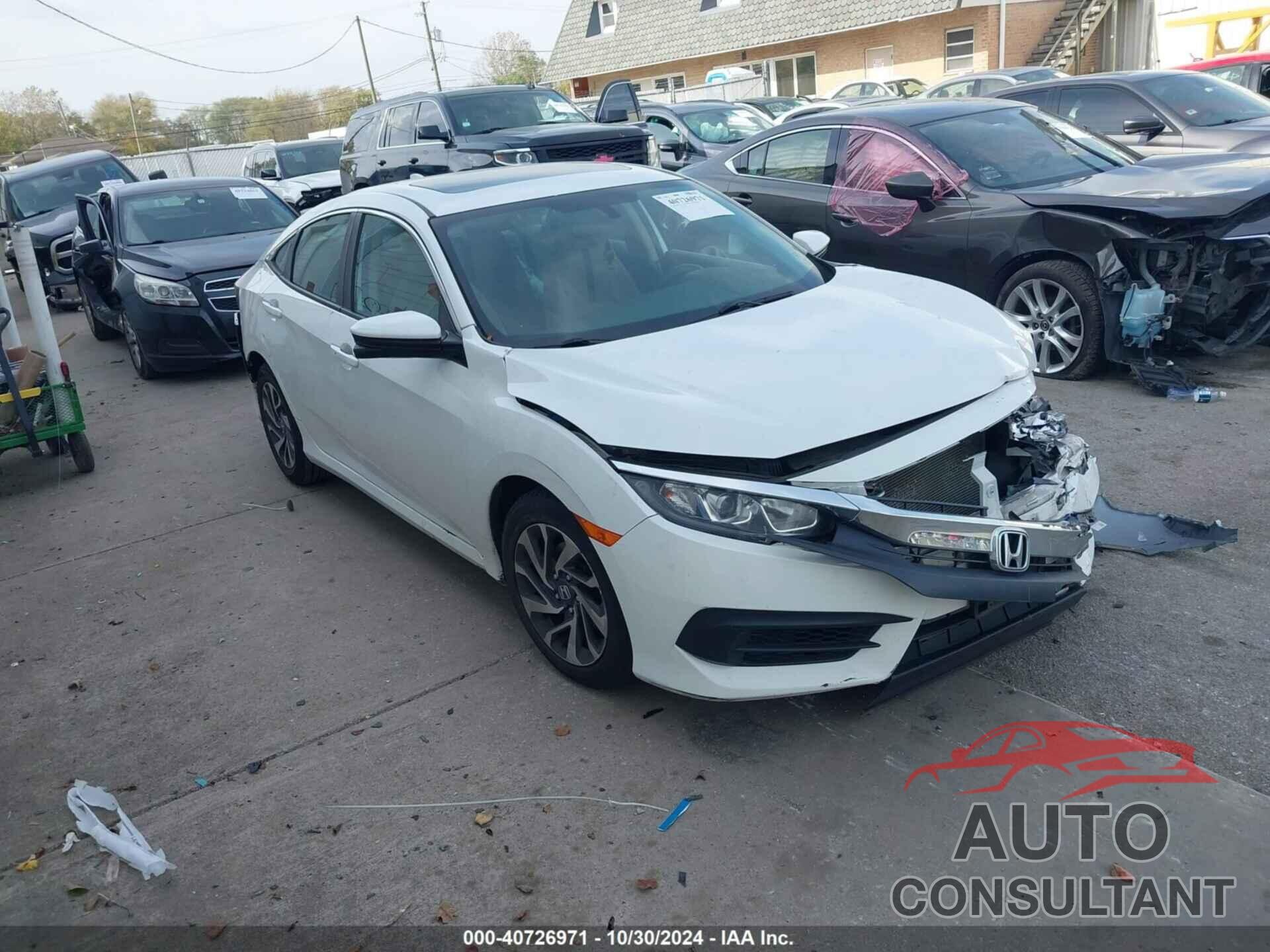 HONDA CIVIC 2018 - 19XFC2F78JE043317