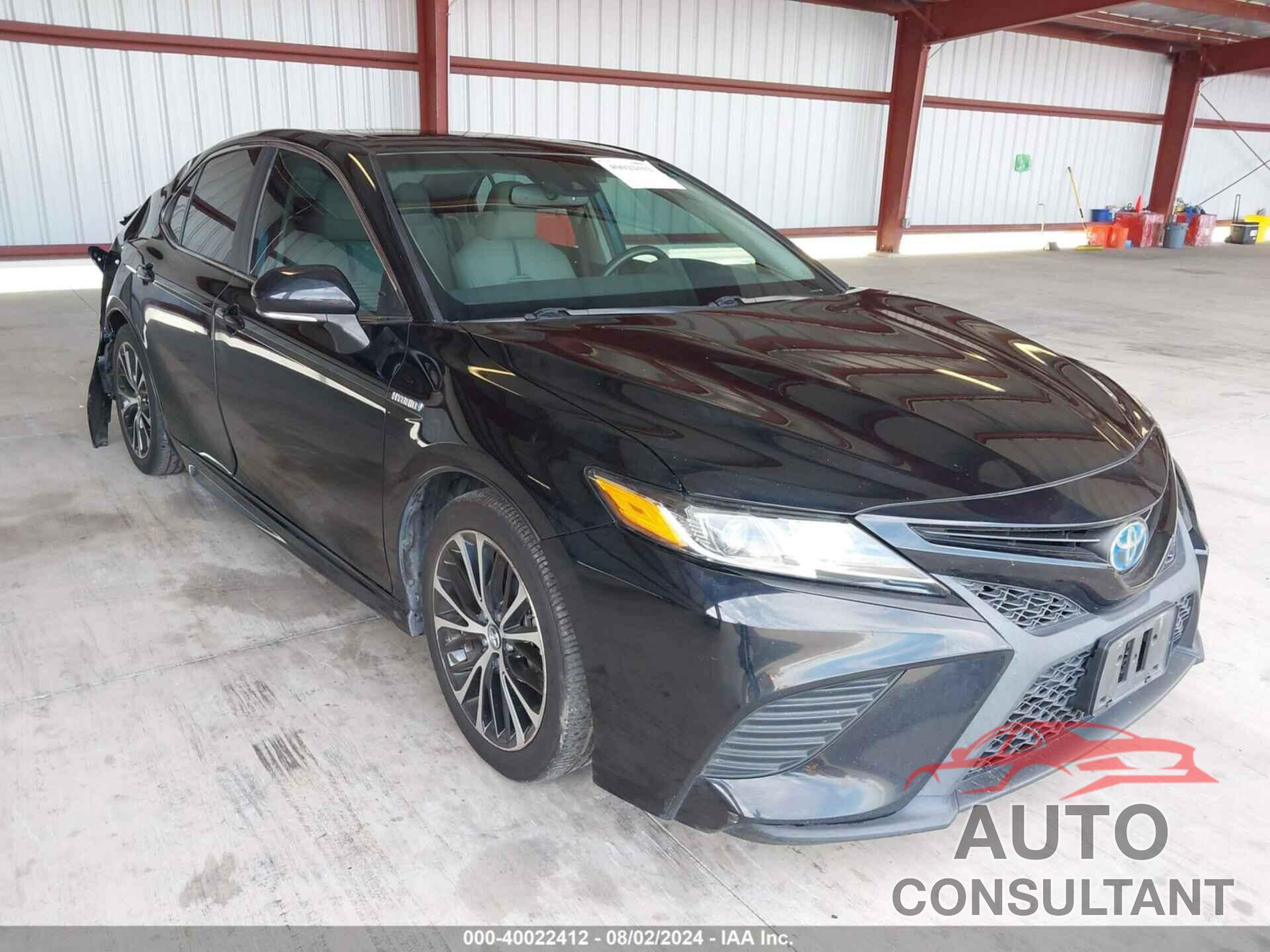 TOYOTA CAMRY HYBRID 2018 - 4T1B21HKXJU500946