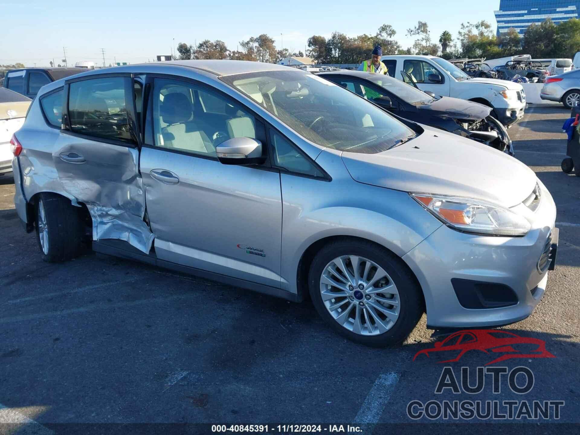 FORD C-MAX ENERGI 2017 - 1FADP5EU2HL107976