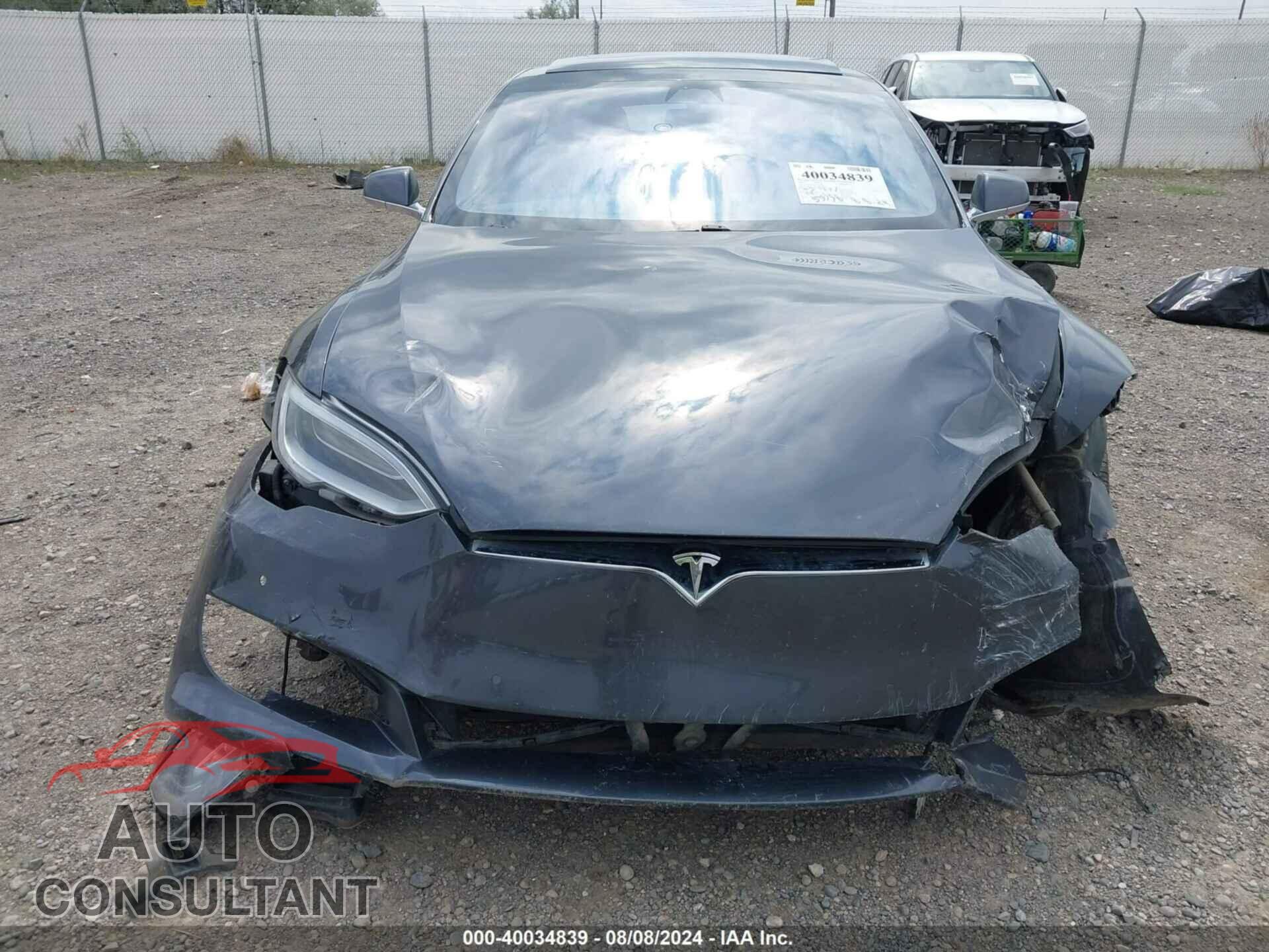 TESLA MODEL S 2019 - 5YJSA1E22KF300407