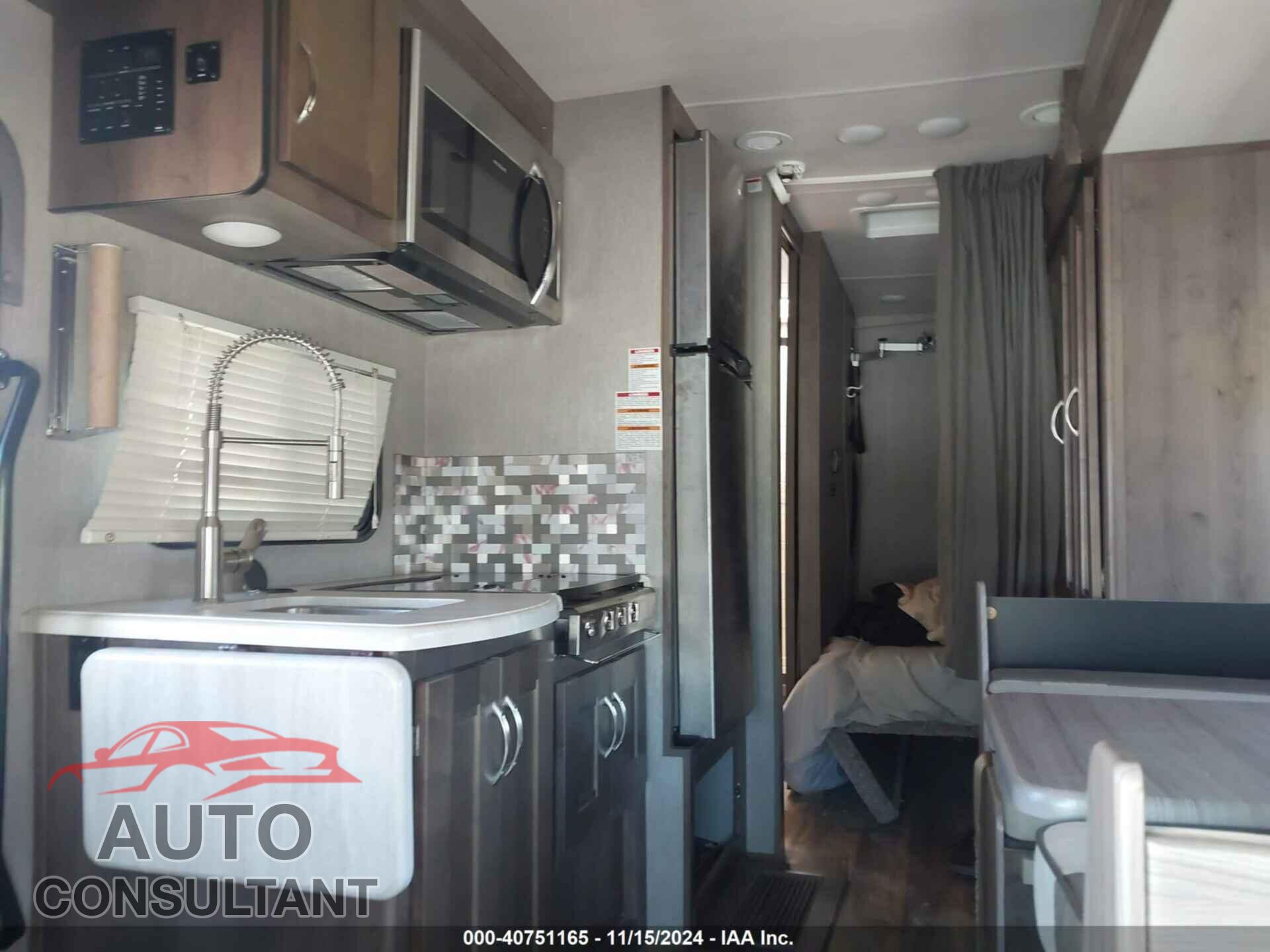 FORD E-350 CUTAWAY 2018 - 1FDWE3FS2JDC43479