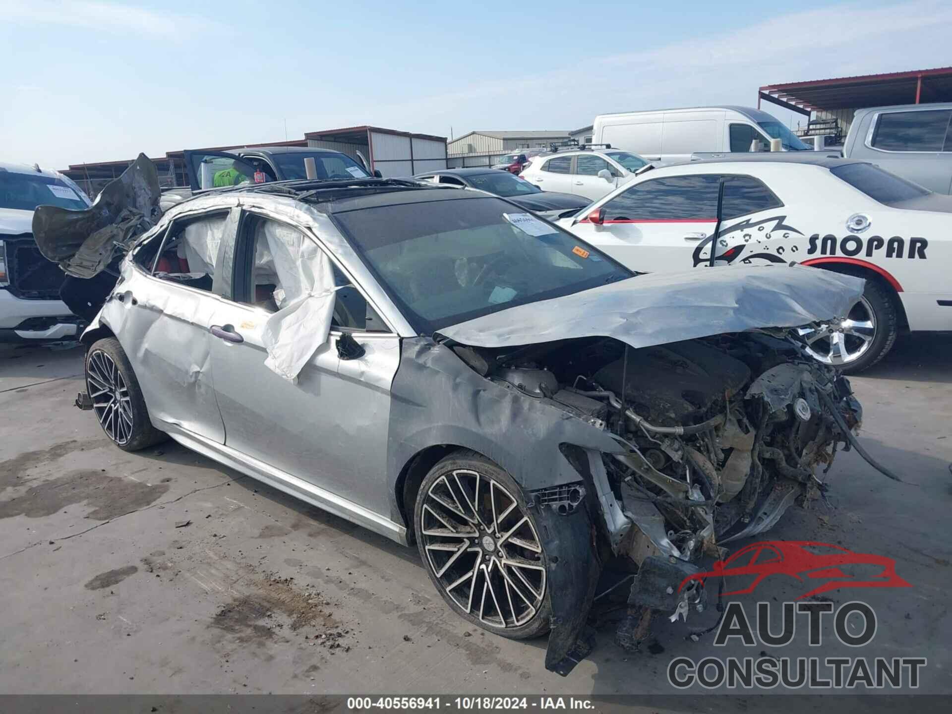 TOYOTA CAMRY 2018 - 4T1BZ1HK1JU003795