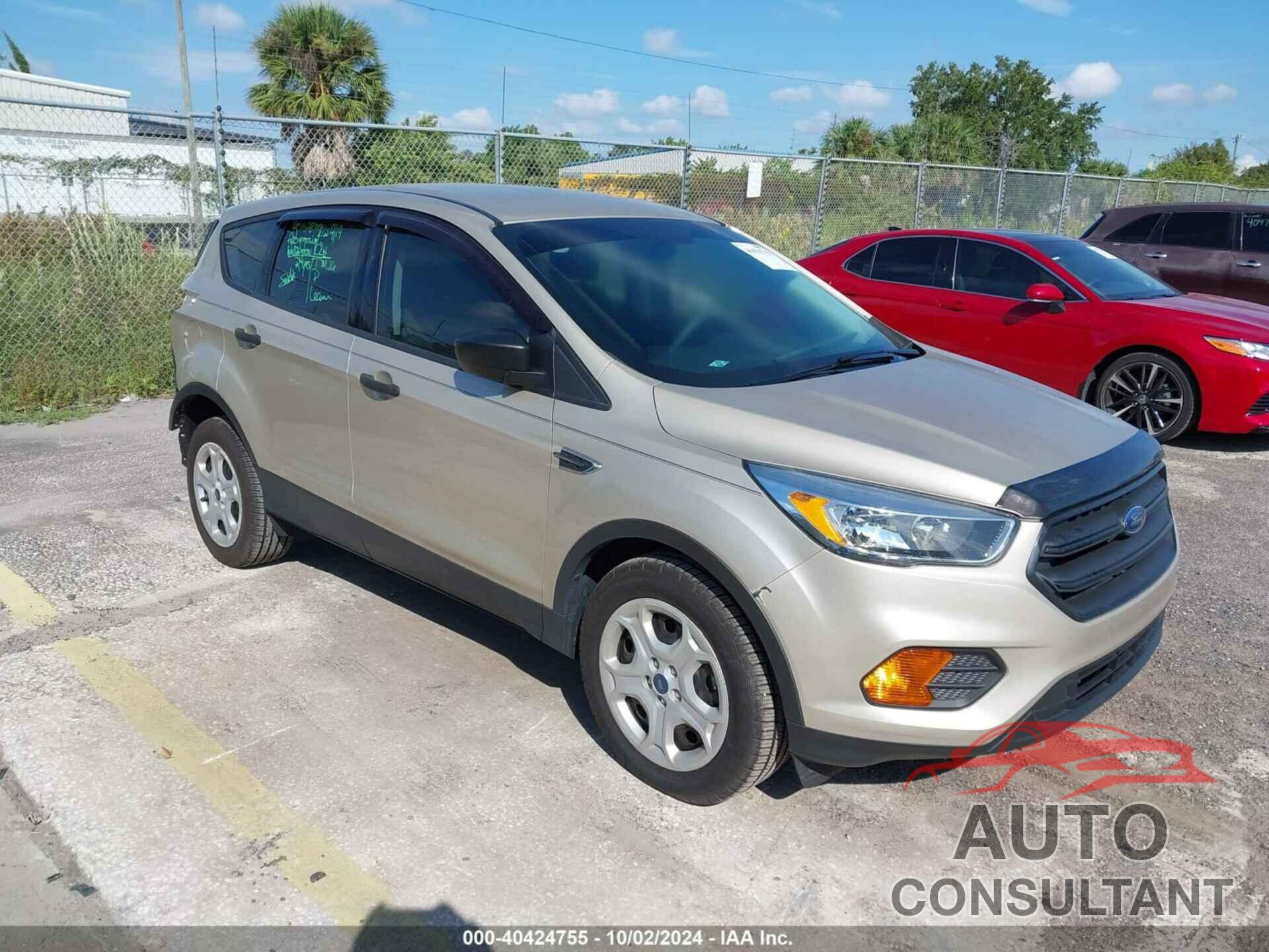FORD ESCAPE 2017 - 1FMCU0F7XHUA76167