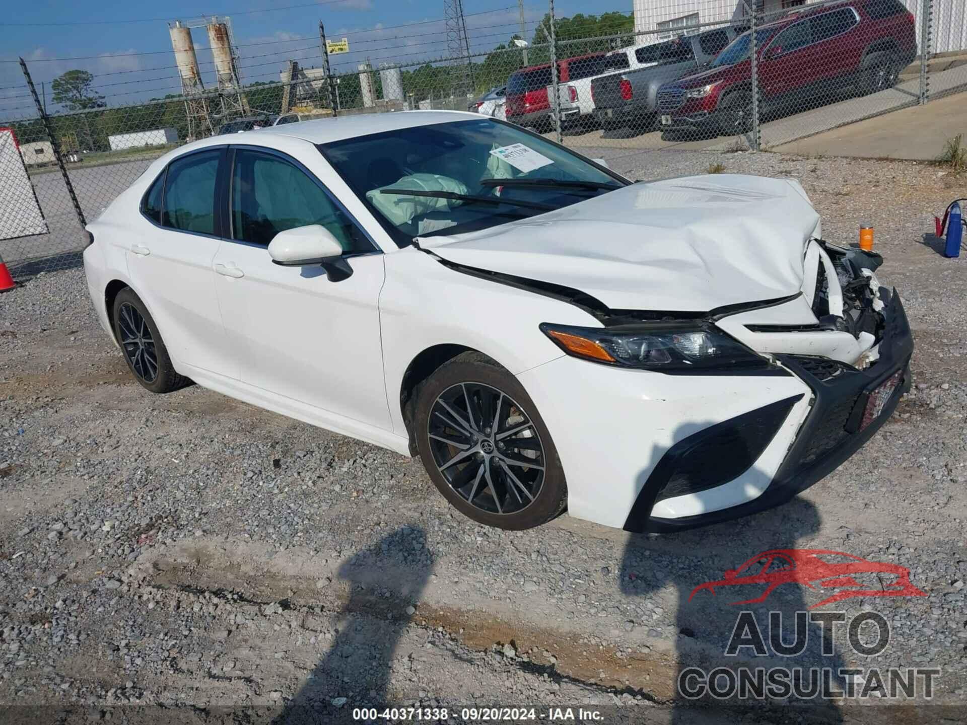 TOYOTA CAMRY 2021 - 4T1G11AK7MU515945