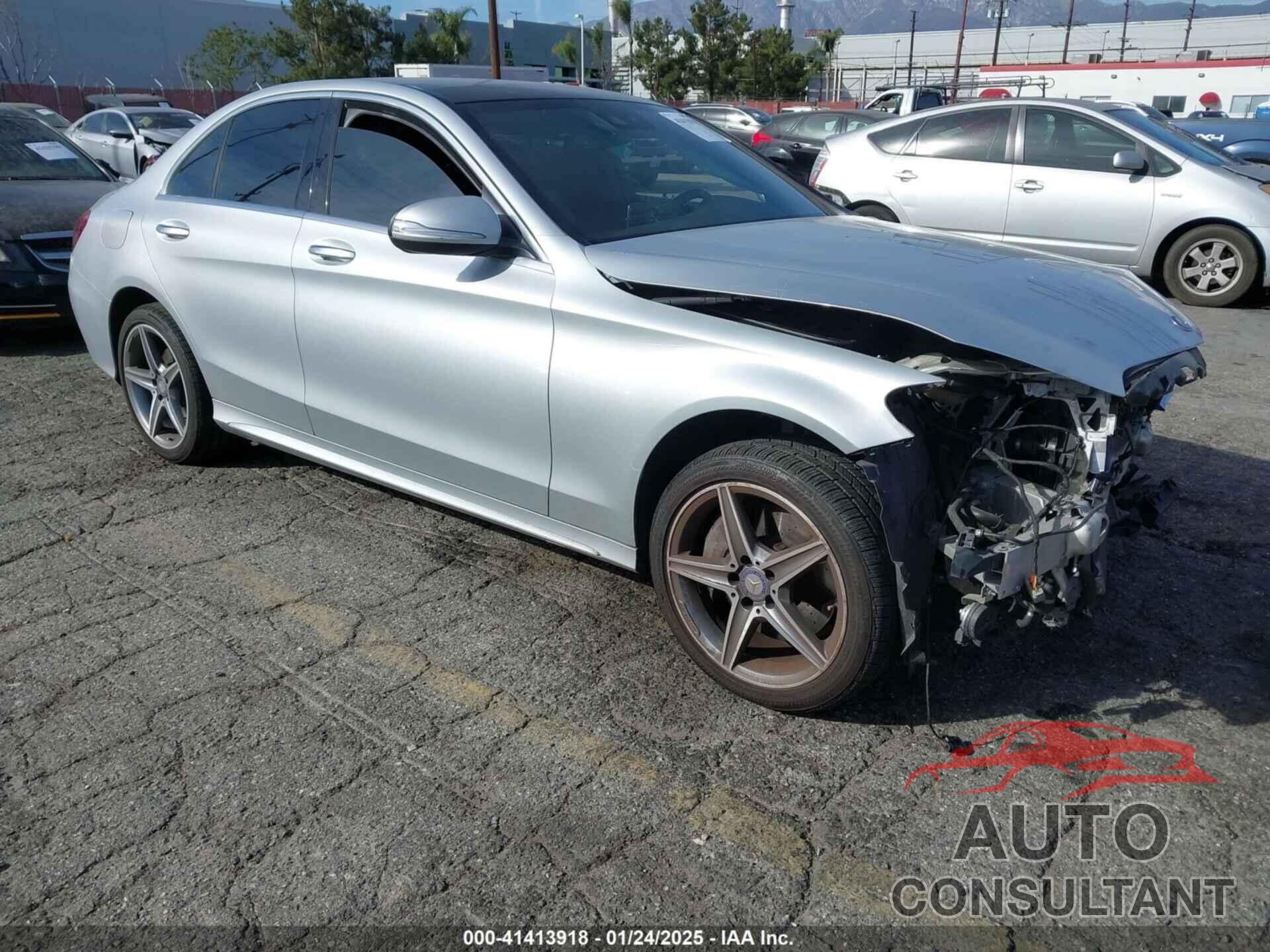 MERCEDES-BENZ C 300 2015 - 55SWF4KB8FU004918