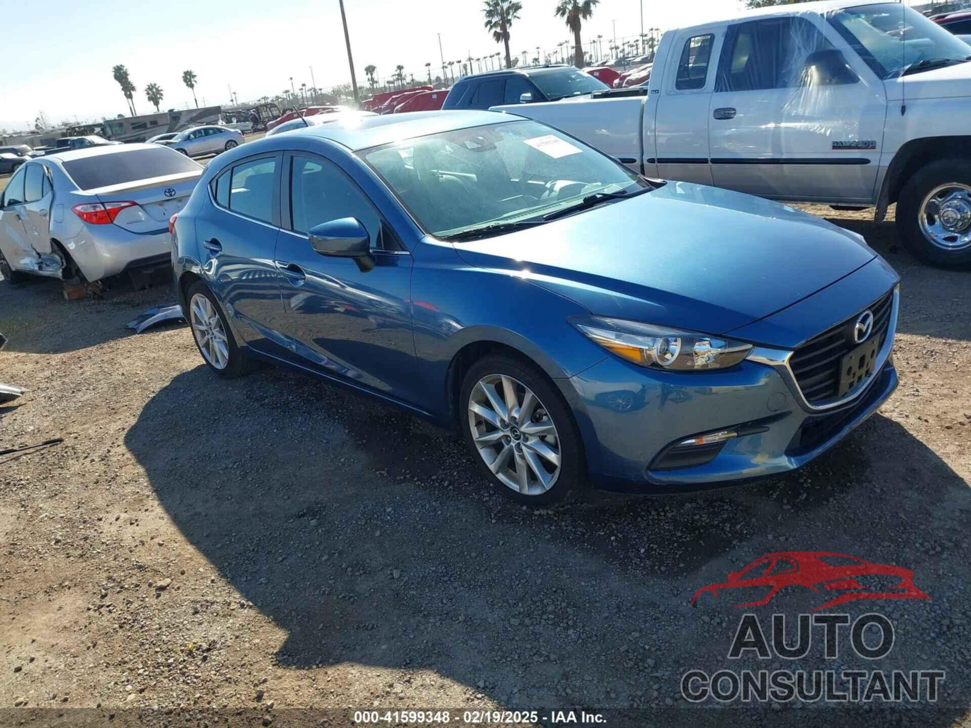 MAZDA MAZDA3 2017 - 3MZBN1L39HM135392