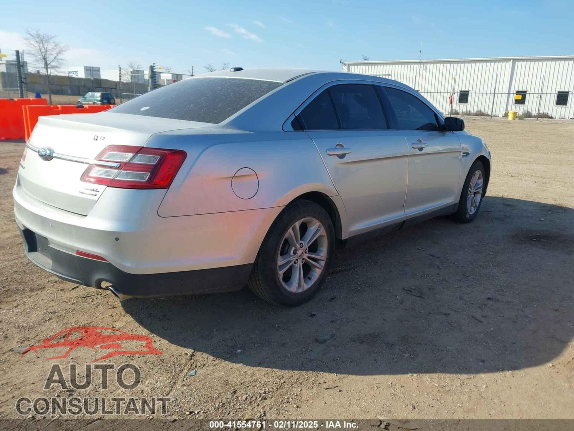 FORD TAURUS 2015 - 1FAHP2E80FG199209