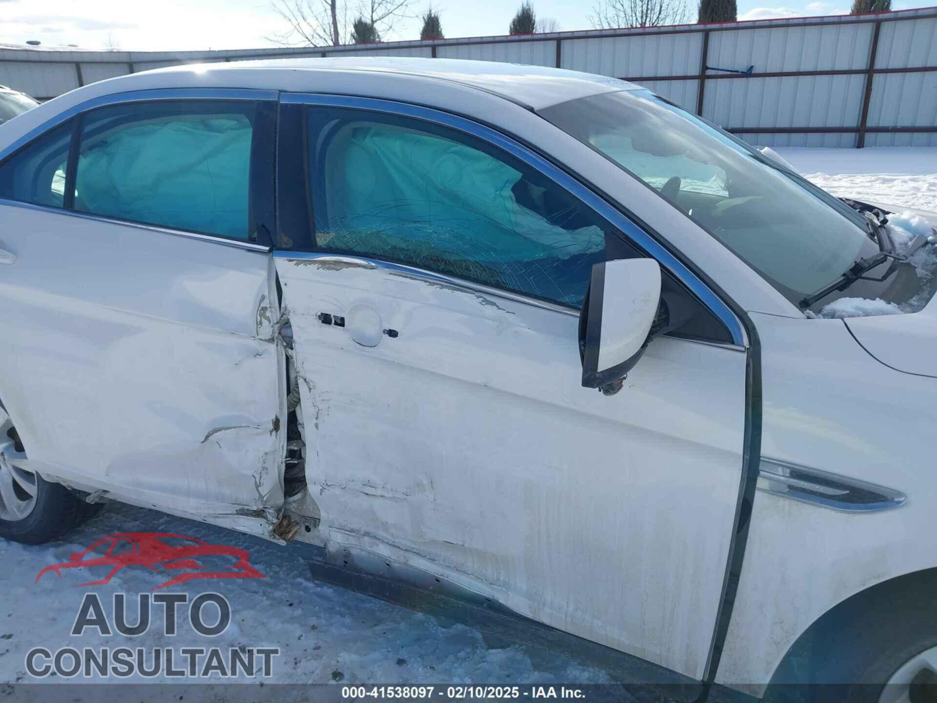 FORD TAURUS 2011 - 1FAHP2EW2BG143071